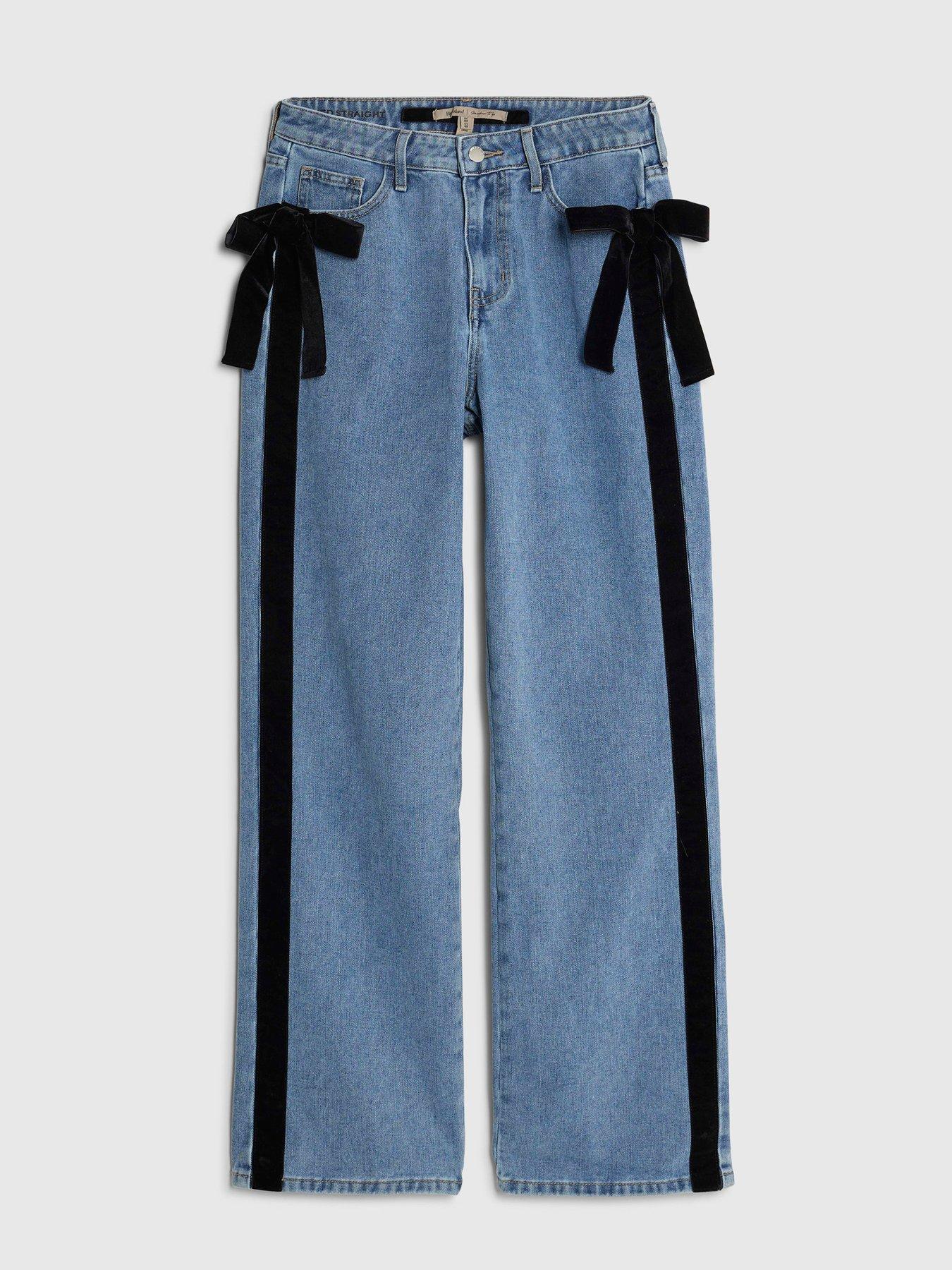 Image 4 of 6 of River Island Velvet Bow Relaxed Straight - Blue