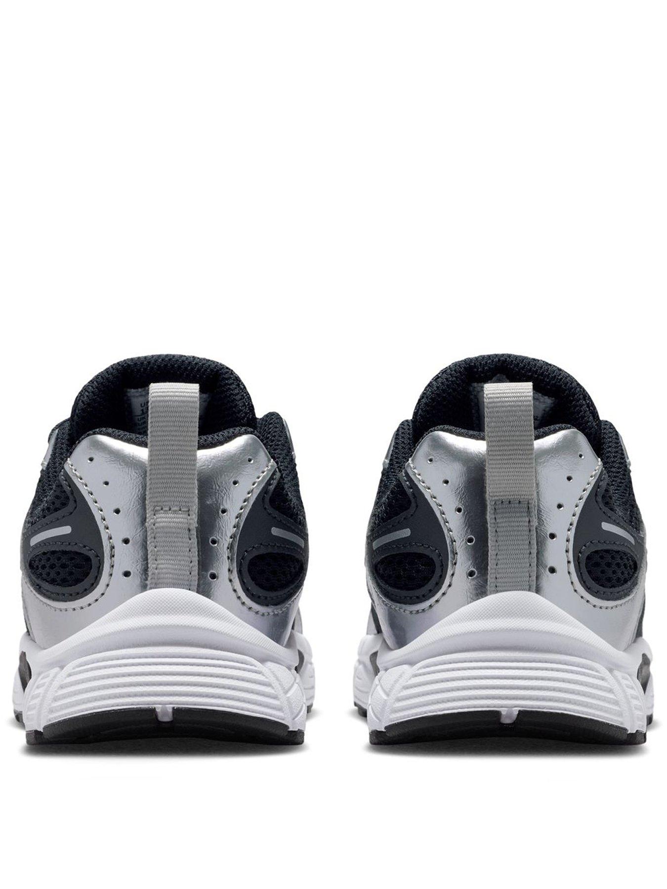 Image 3 of 7 of Nike Little Kids V5 Rnr Trainers - Black