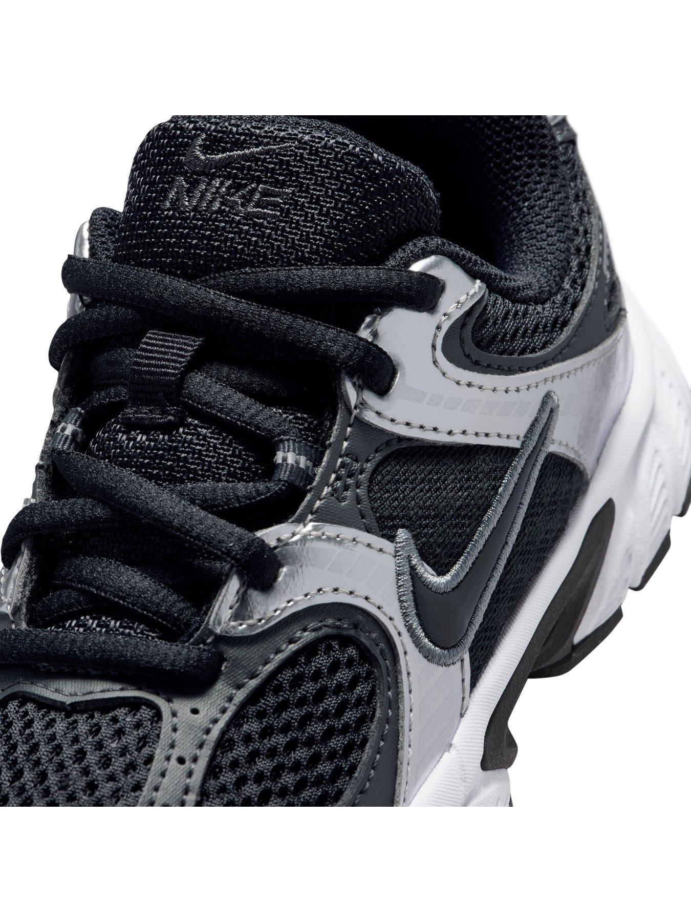 Image 6 of 7 of Nike Little Kids V5 Rnr Trainers - Black