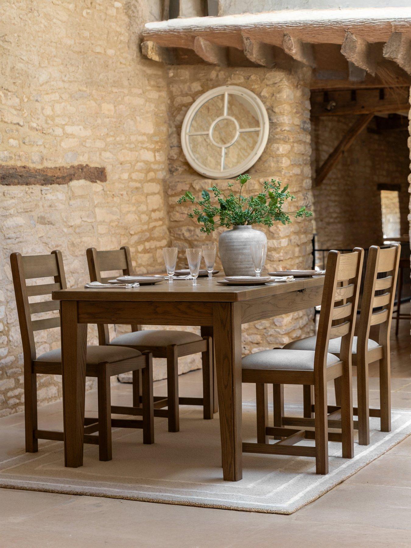 Gallery Hardwick Extending Dining Table