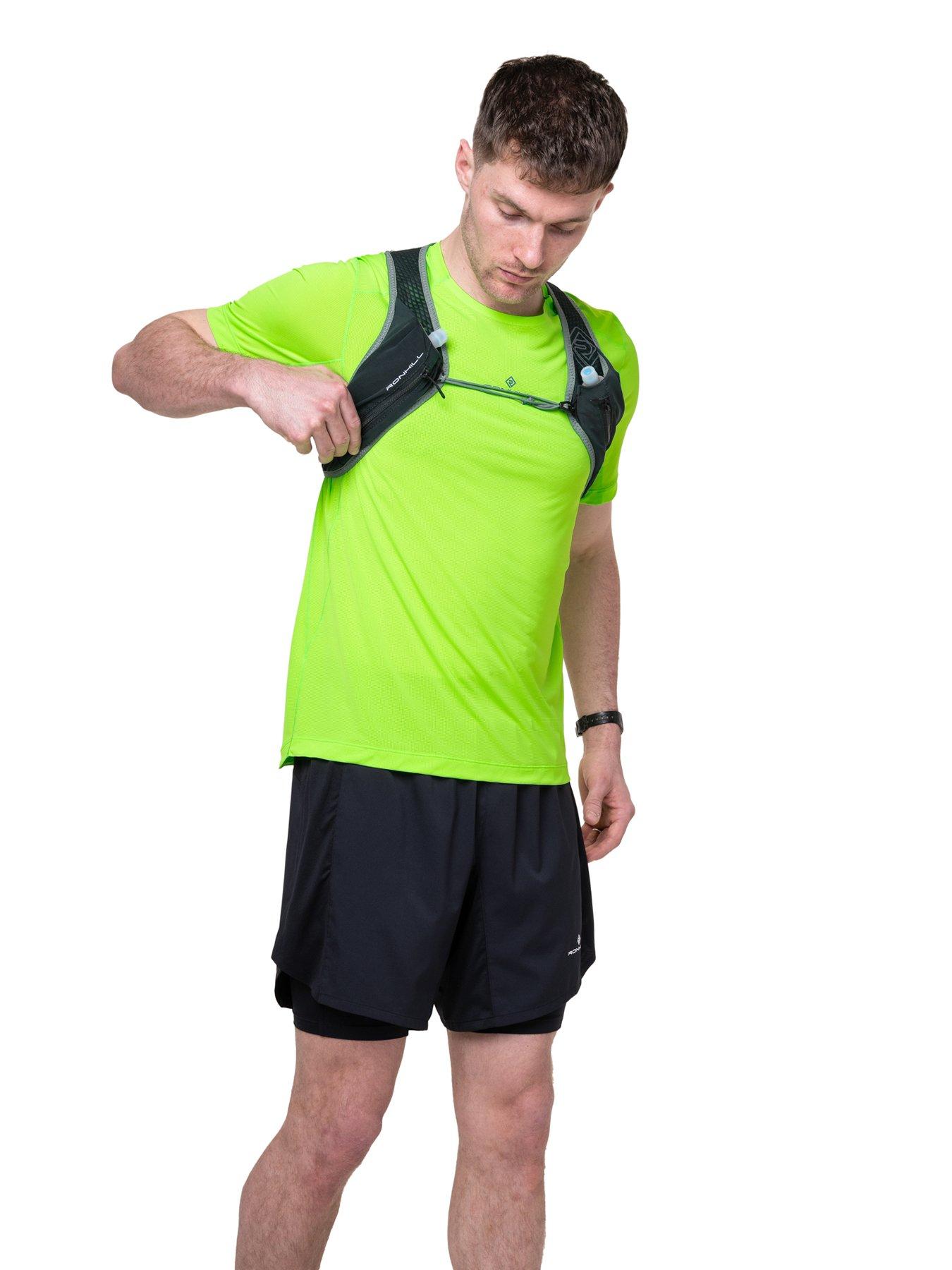 ronhill-unisex-swift-2l-running-vest-greyoutfit