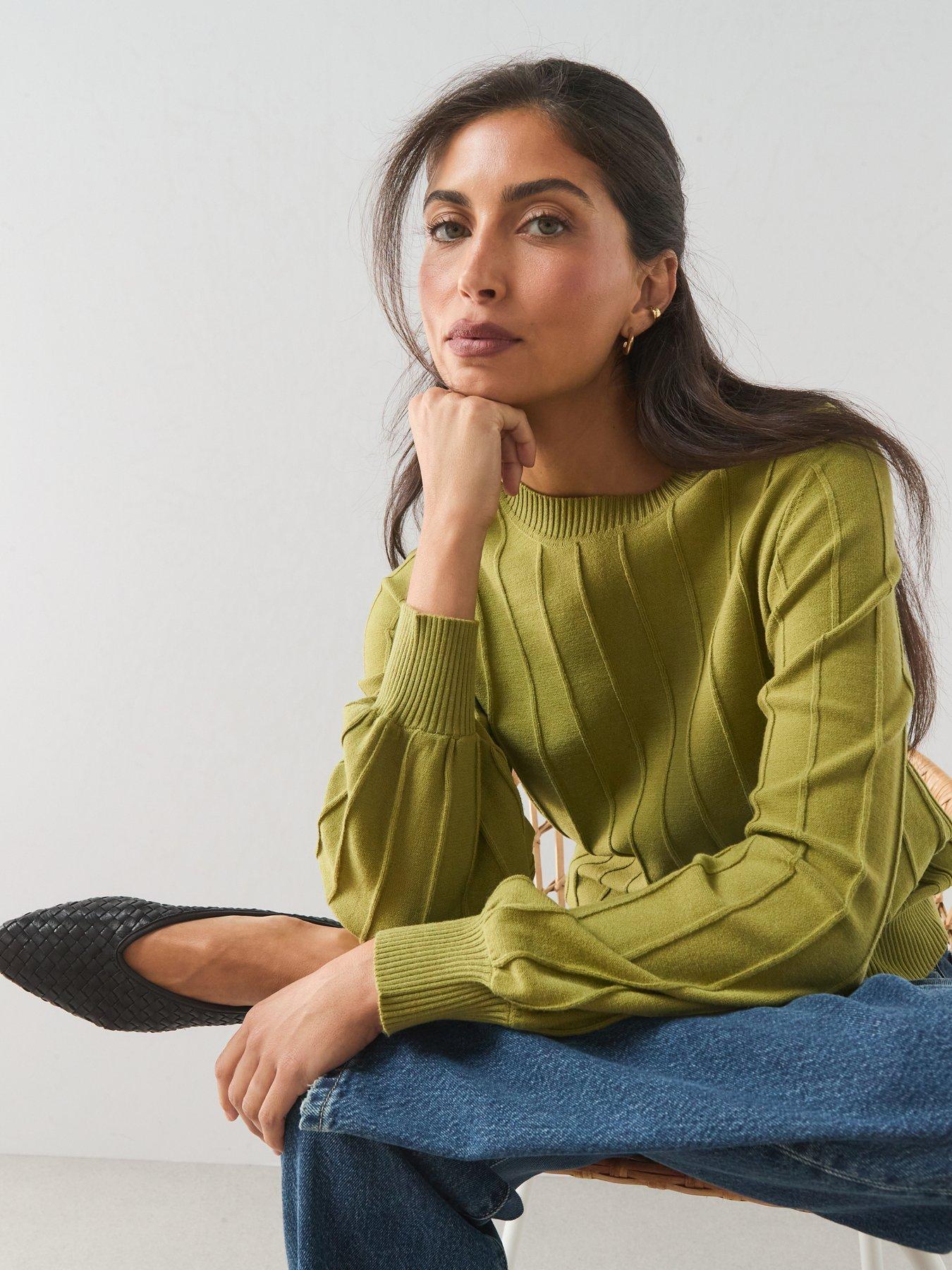 Image 4 of 7 of The Very Collection Classic Comfort Crew Neck Stitch Interest Jumper - Green