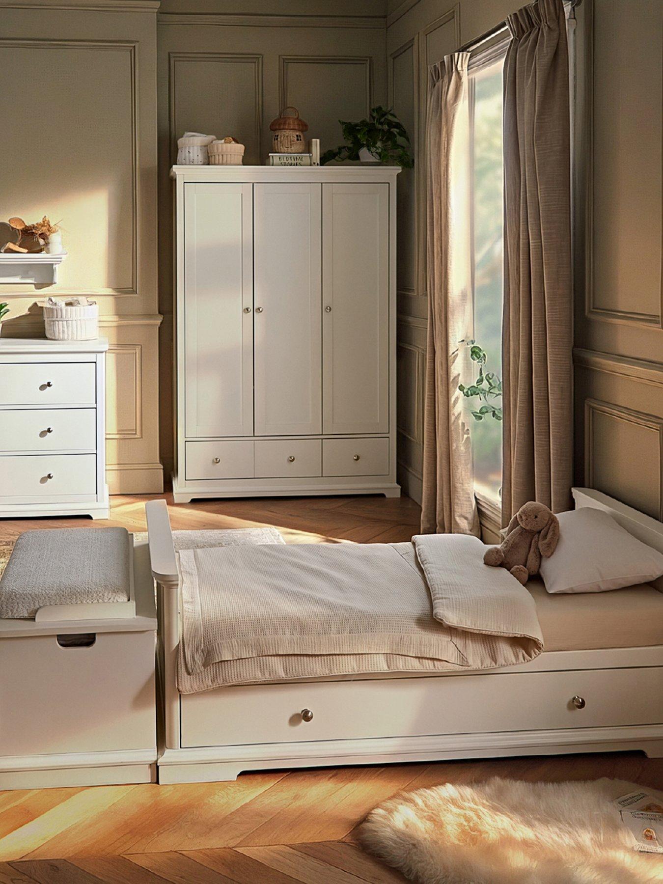 Image 3 of 6 of CuddleCo Beaumont 3pc Set - Low Cot Bed - White