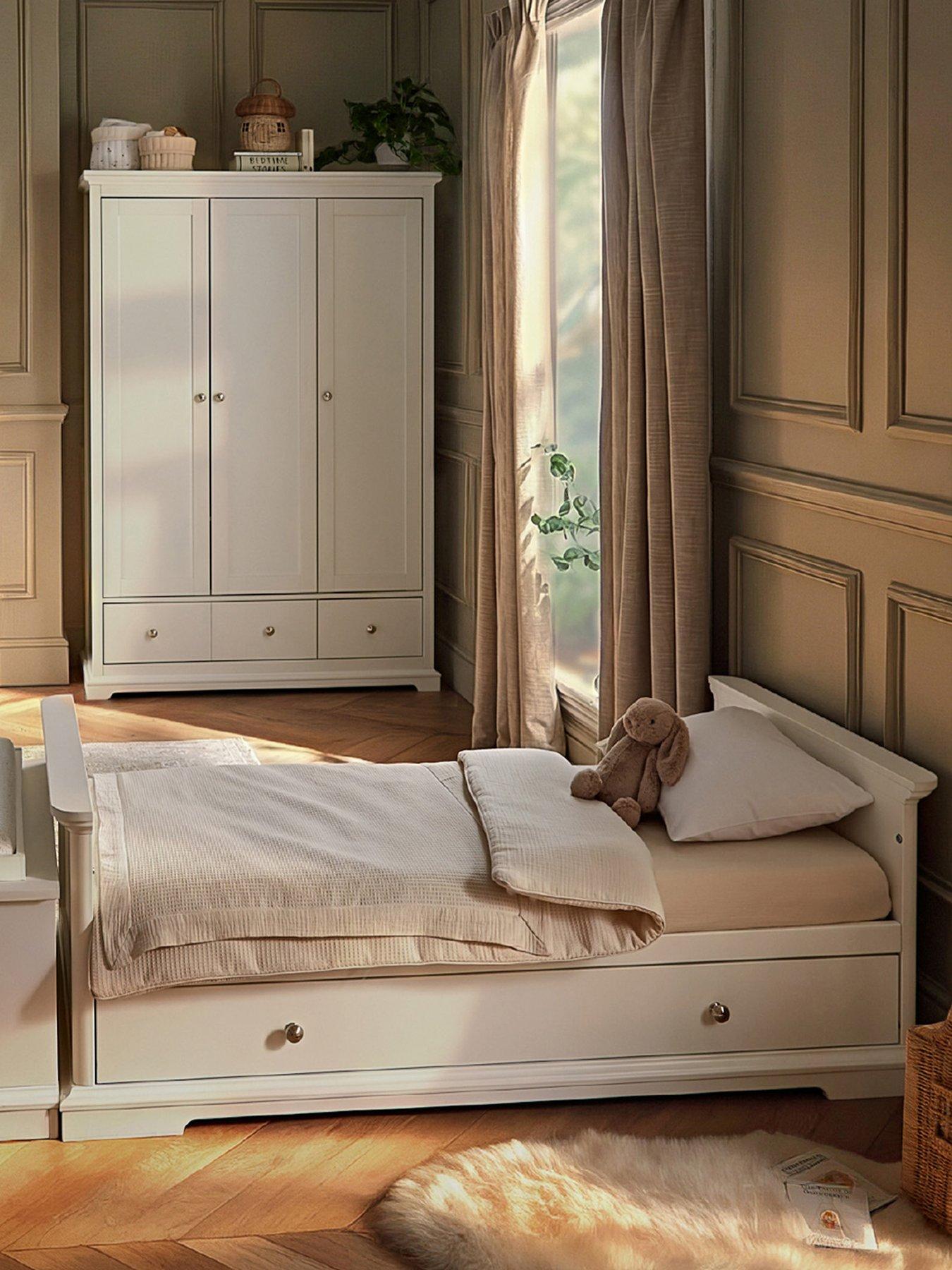 cuddleco-beaumont-2-piece-nursery-furniture-set-whiteback