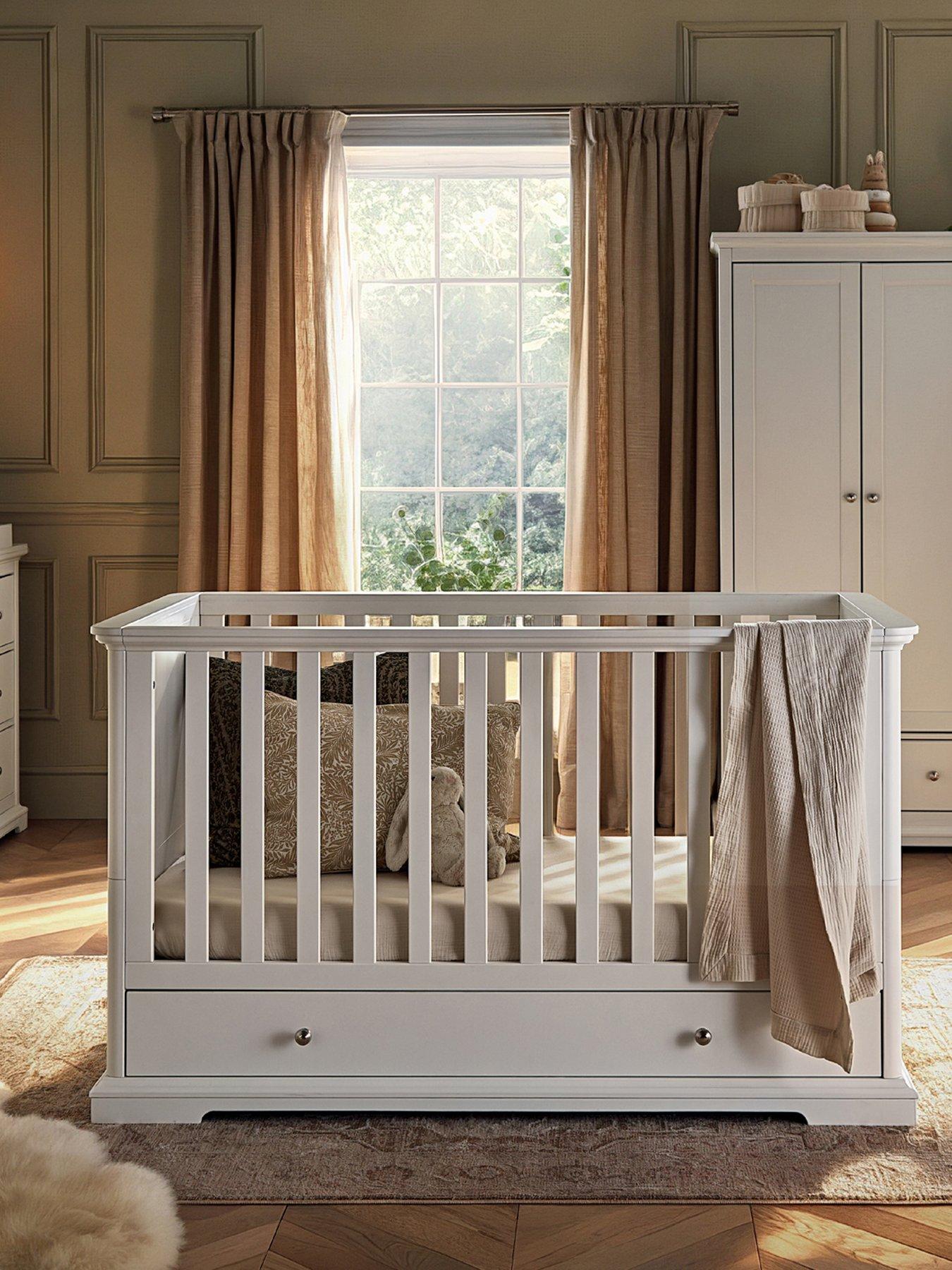 cuddleco-beaumont-cot-bed-whitefront