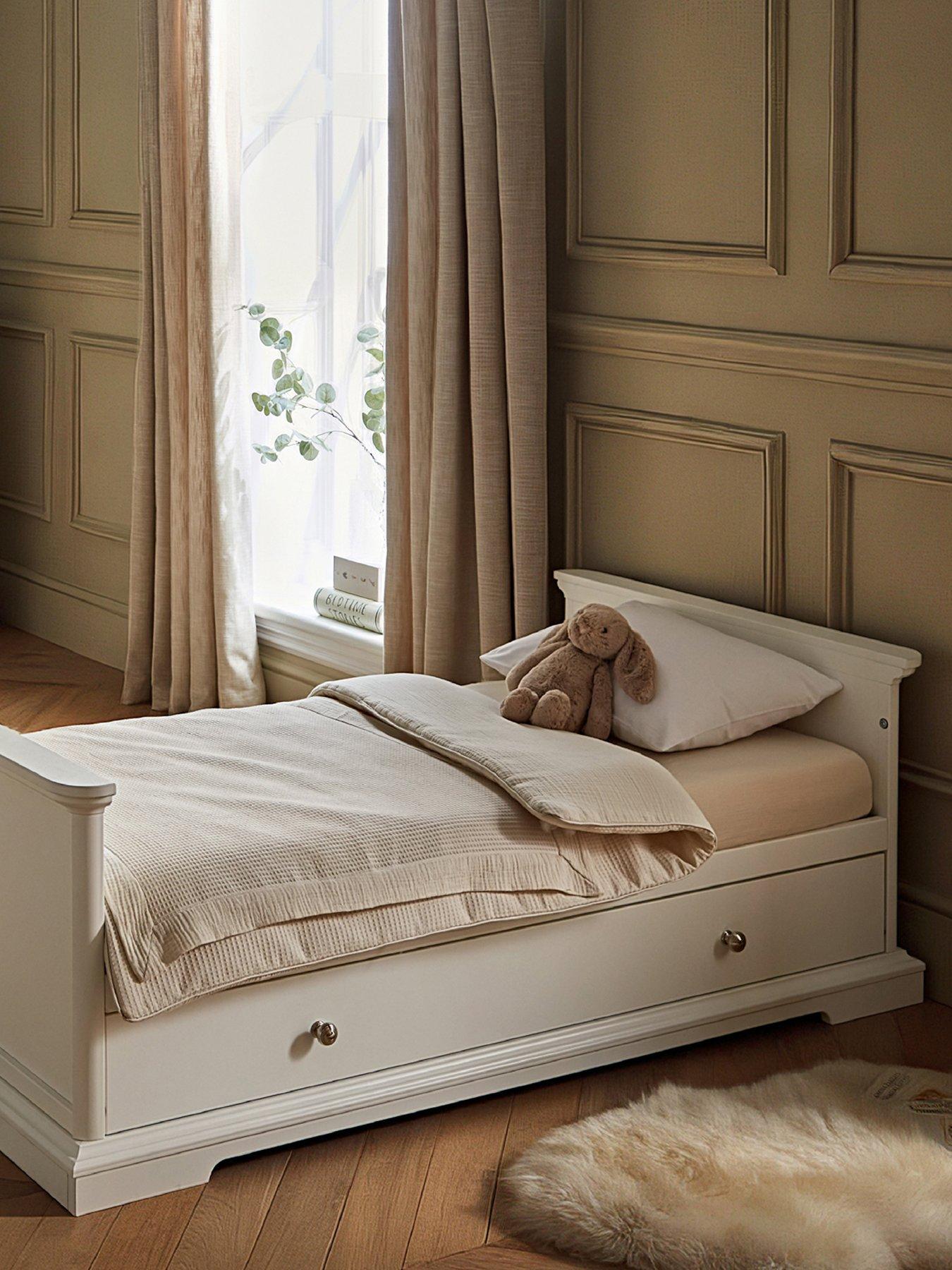 cuddleco-beaumont-cot-bed-whiteback