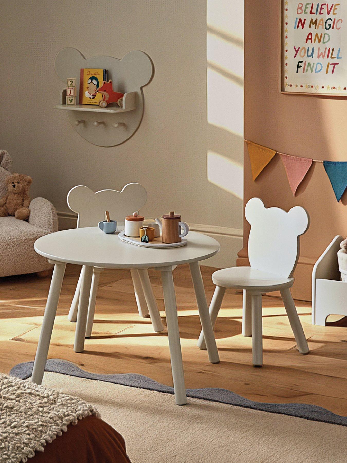 cuddleco-play-house-bear-table-2-chairs-pebblefront