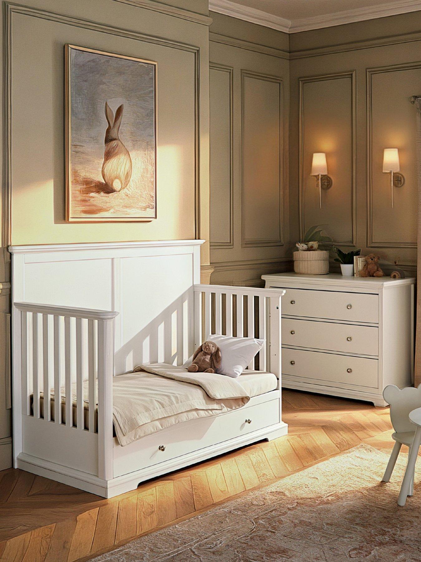 Image 3 of 6 of CuddleCo Beaumont 3pc Set - Grande Cot Bed - White
