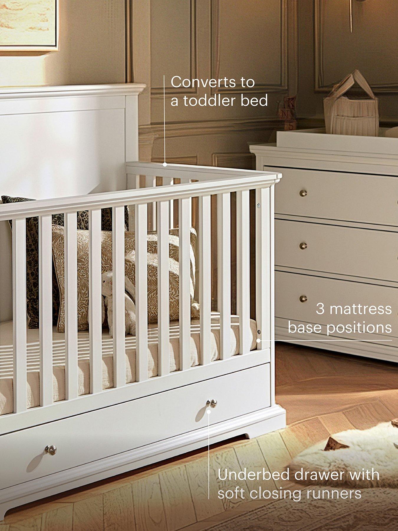 Image 4 of 6 of CuddleCo Beaumont 3pc Set - Grande Cot Bed - White