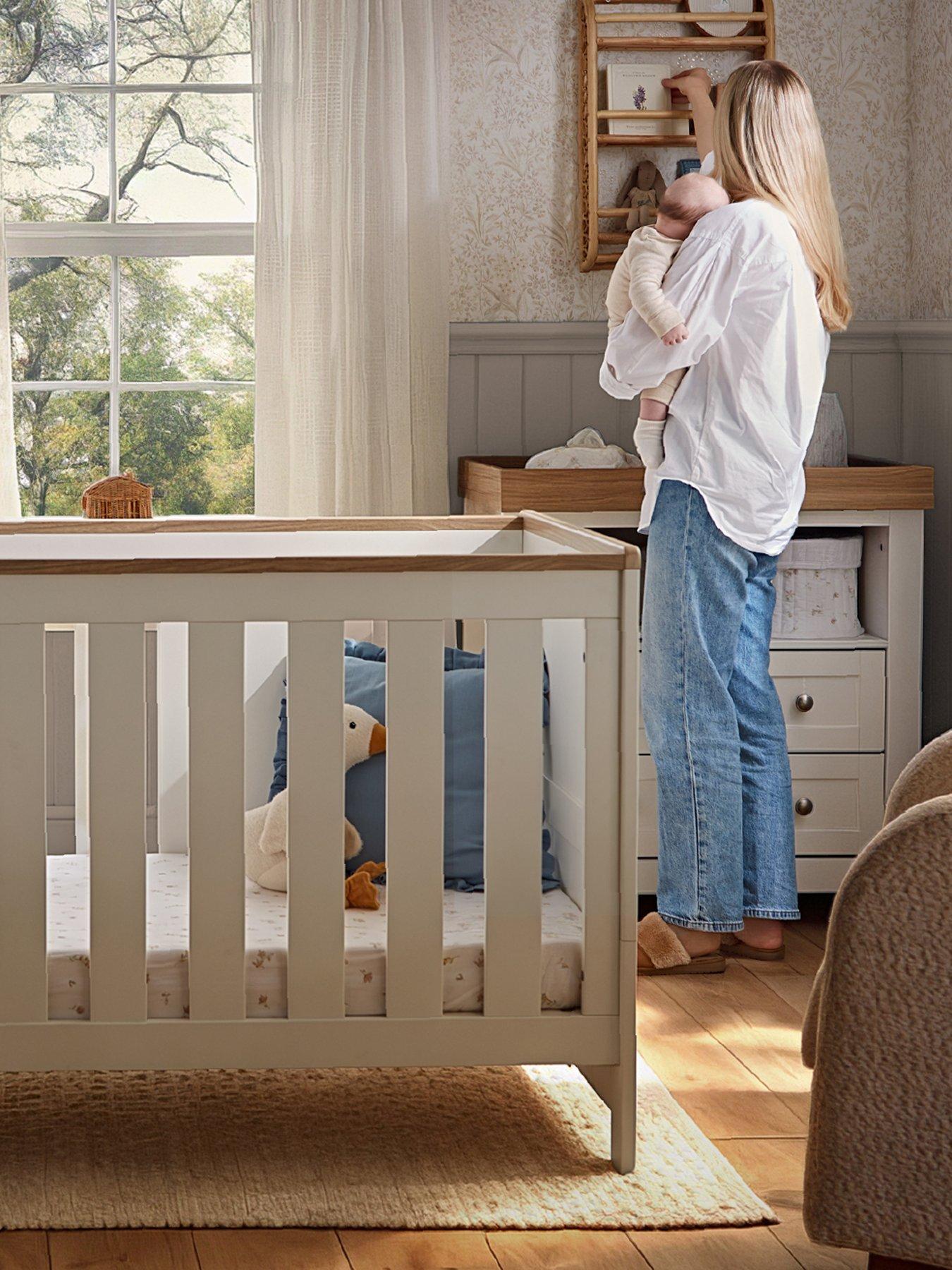 cuddleco-burford-cot-bed-white-oakoutfit
