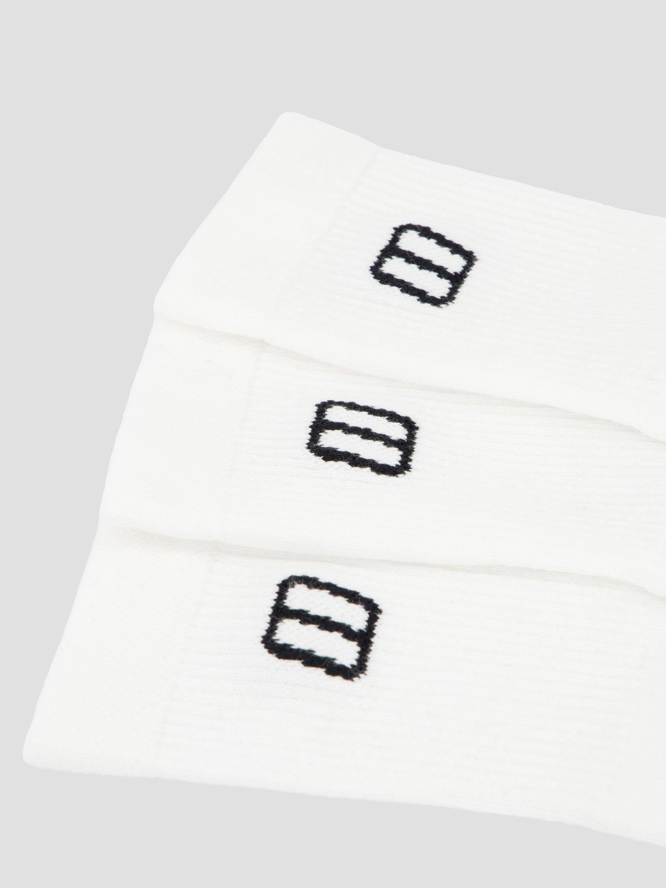 berghaus-unisex-everyday-3pack-socks-whiteoutfit