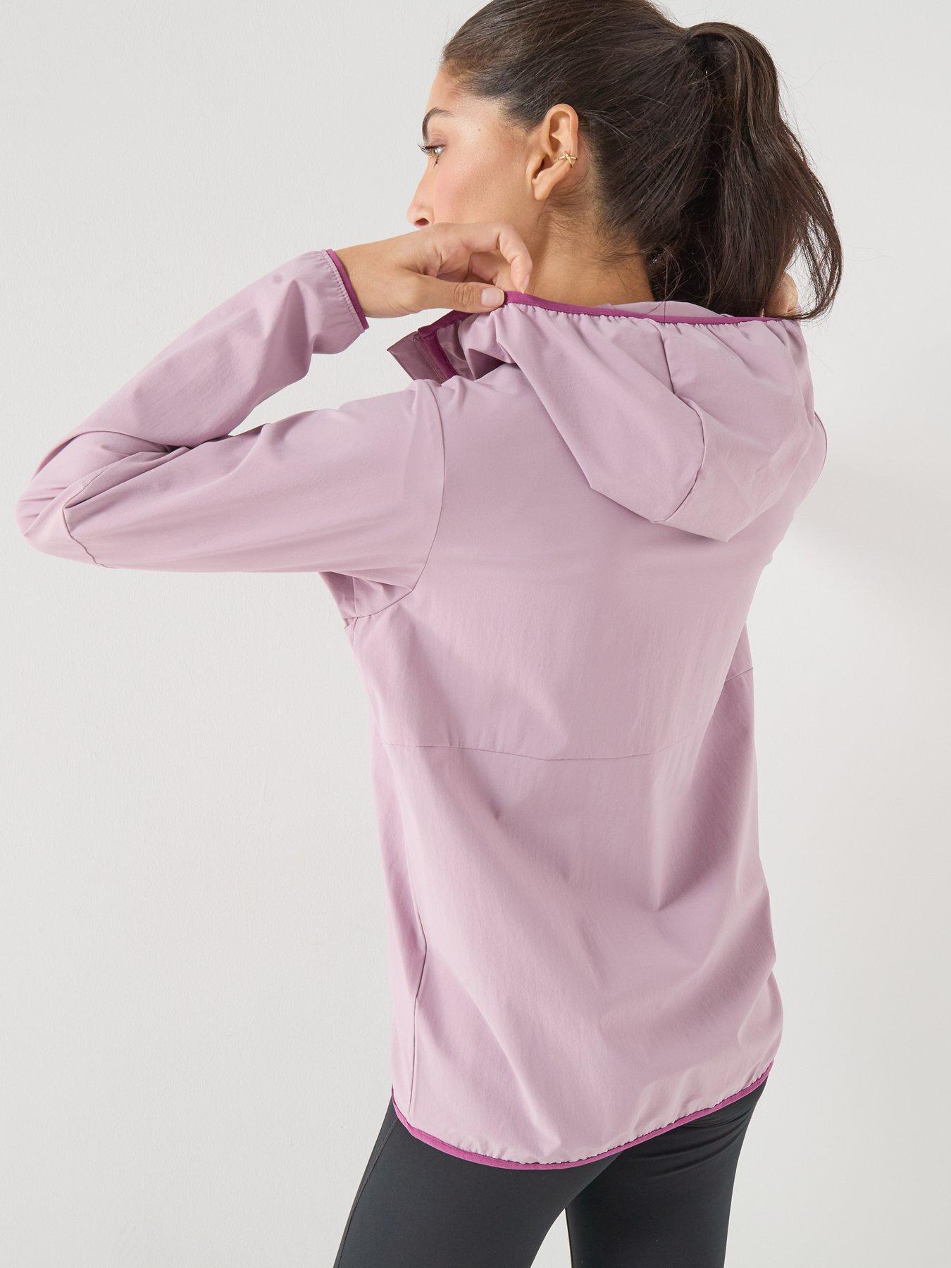 berghaus-womens-wandermoor-windbreaker-purplestillFront