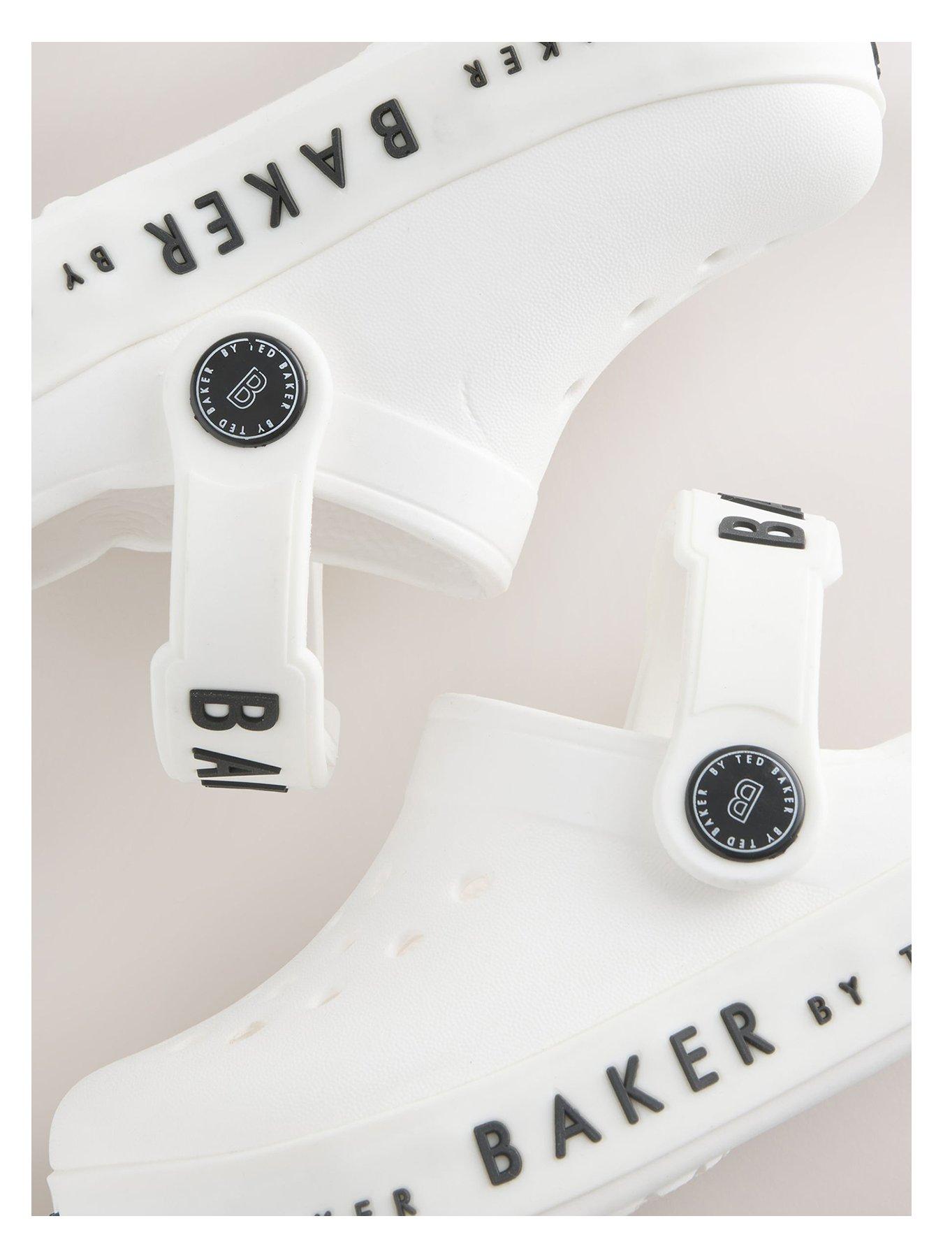 ted-baker-younger-boys-light-up-clog-sandals-whiteoutfit