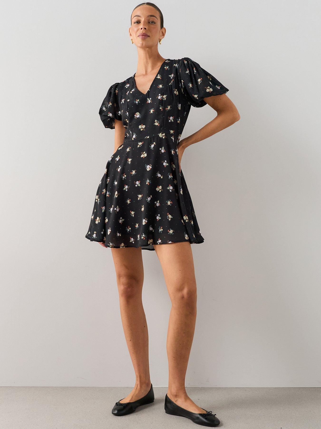 Image 3 of 7 of The Very Collection Printed Frill Tea Dress - Black