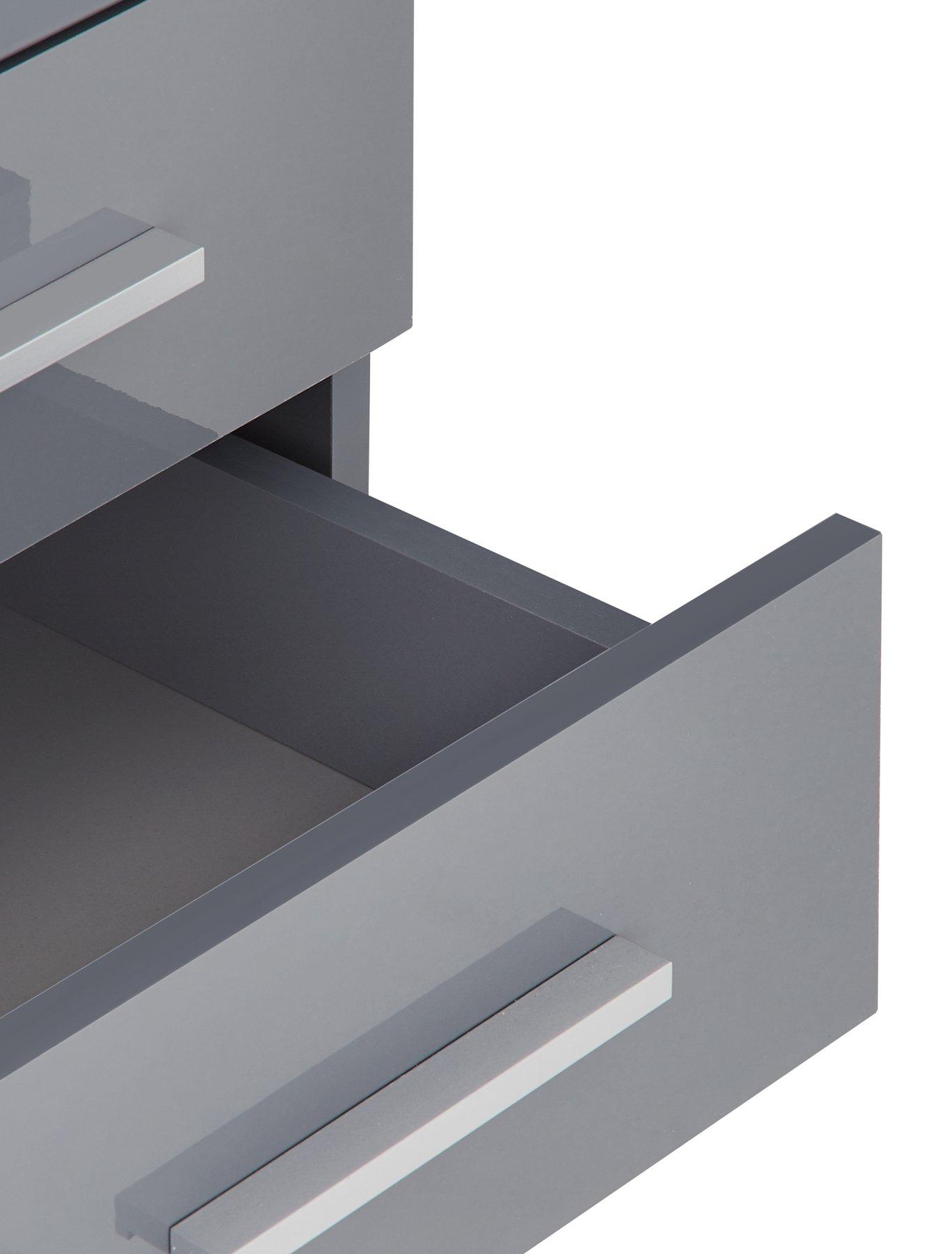 Image 5 of 7 of The Very Collection Prague Gloss 5&nbsp;+ 5 Wide Drawer Chest - Grey
