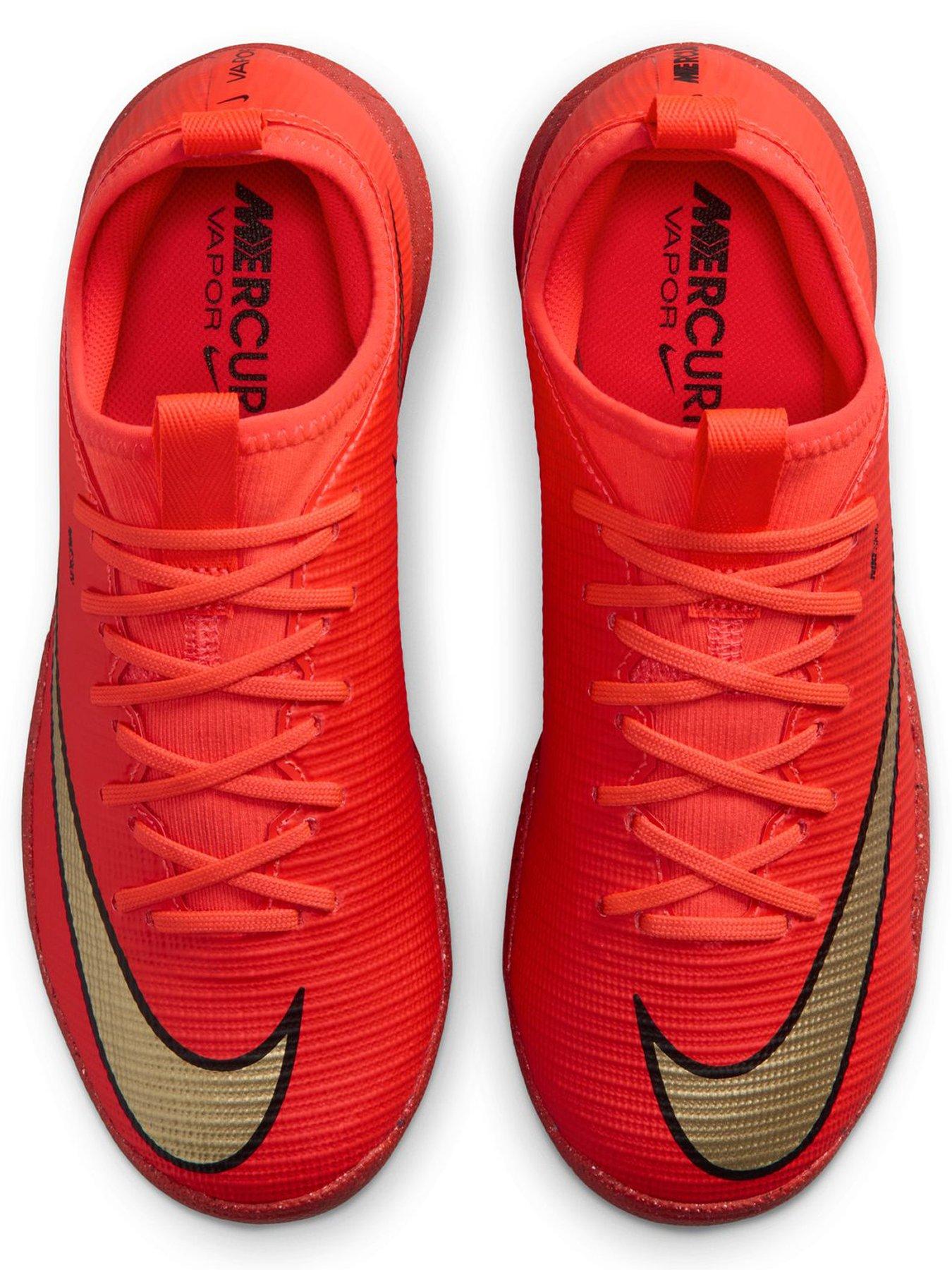 Image 4 of 7 of Nike Big Kids' Vapor 17 Academy Indoor Court Football Boots - Red