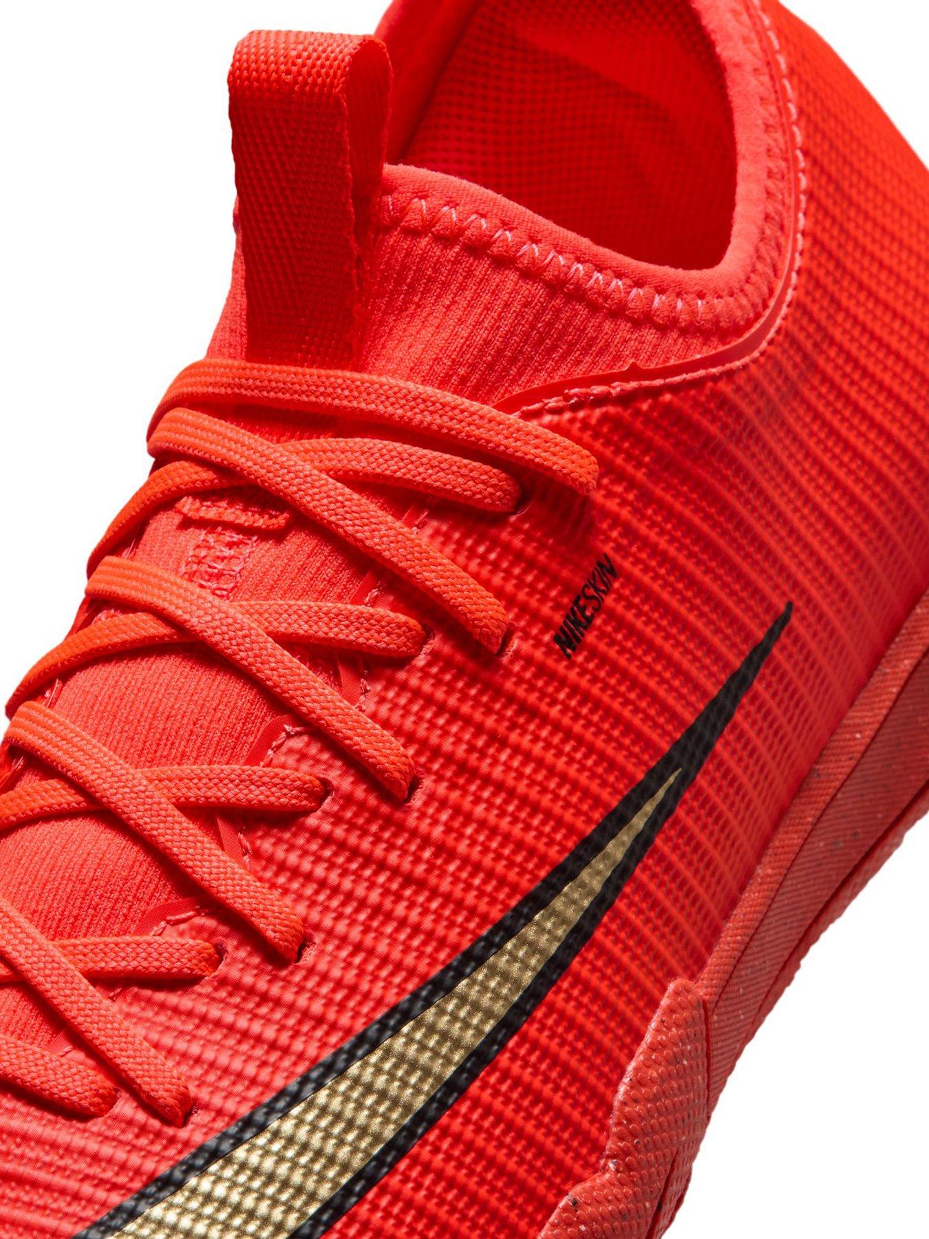 Image 6 of 7 of Nike Big Kids' Vapor 17 Academy Indoor Court Football Boots - Red