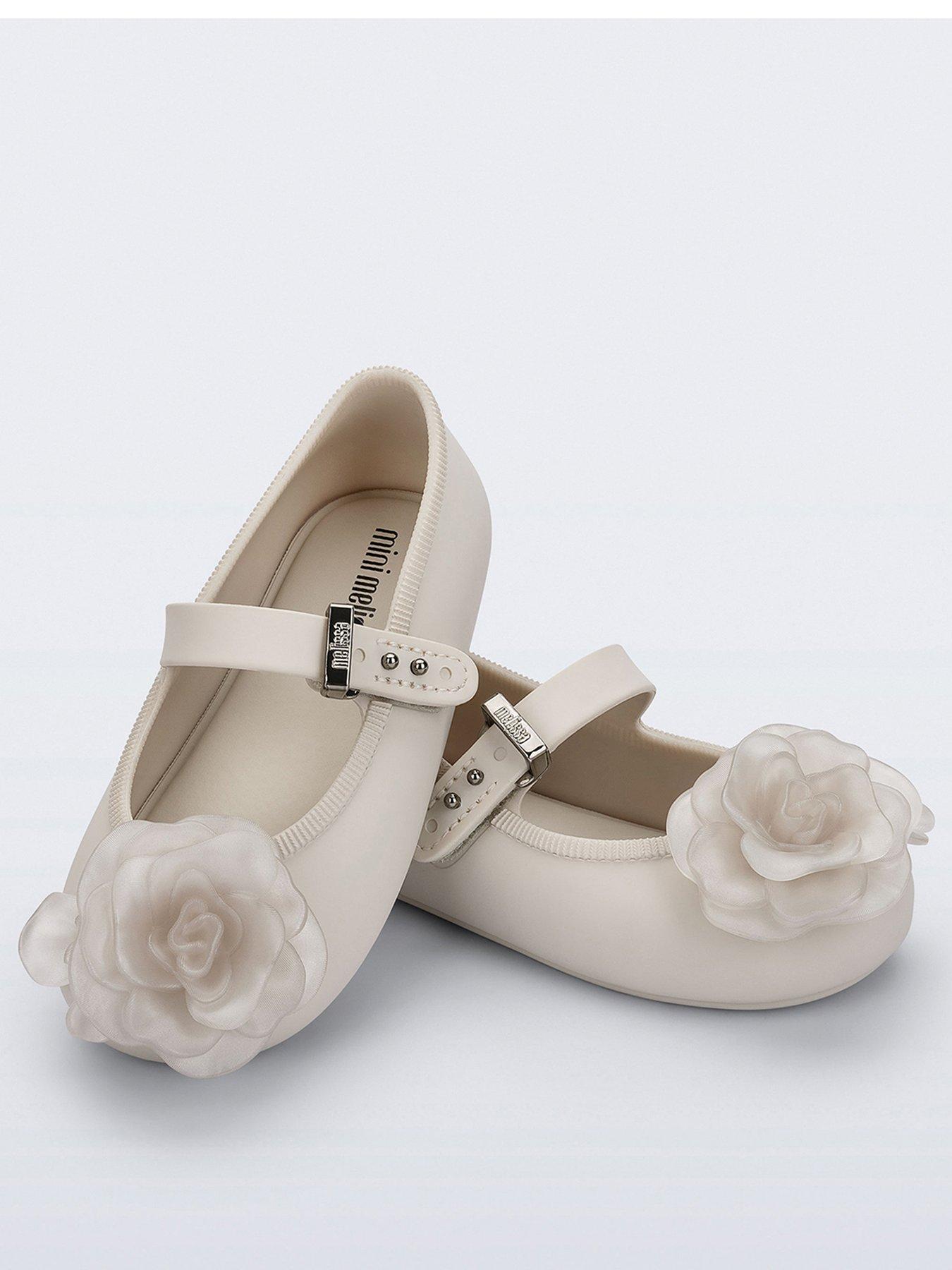 mini-melissa-soft-ballerina-petals-beigestillFront