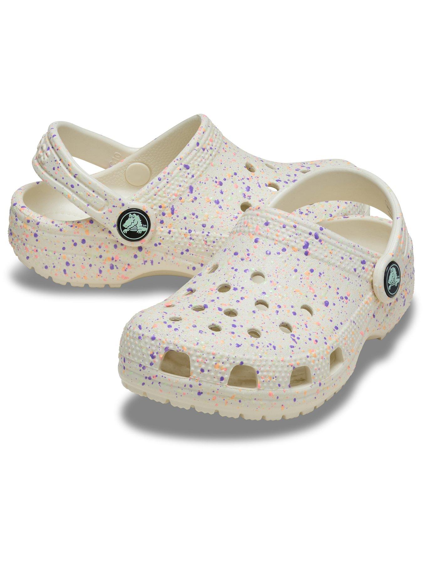 Image 6 of 6 of Crocs Girls Classic Glow Paint Splatter Clogg - White/Multi