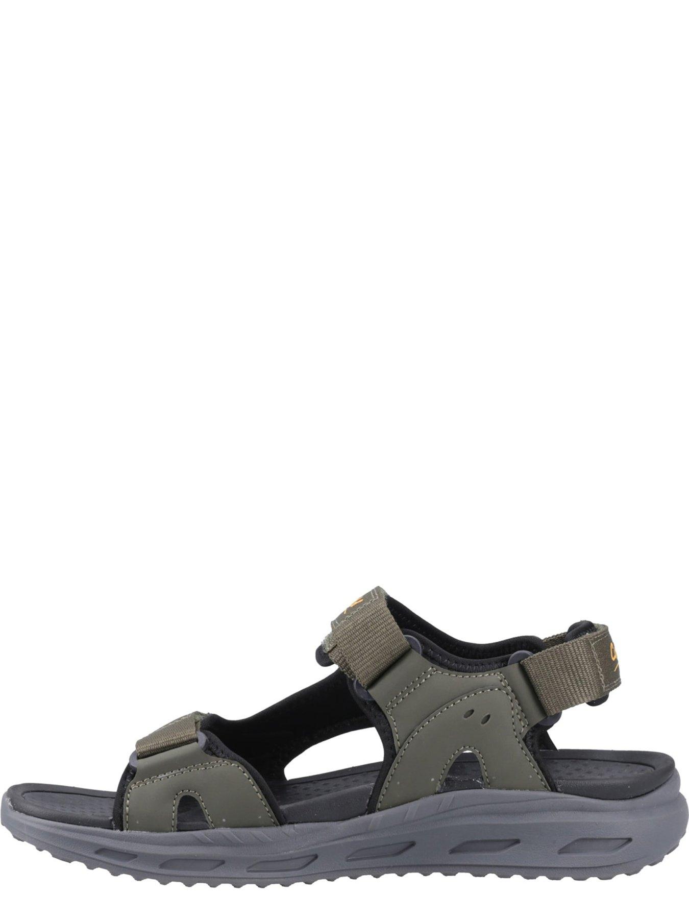 cotswold-mens-fairford-walking-sandals-khakioutfit