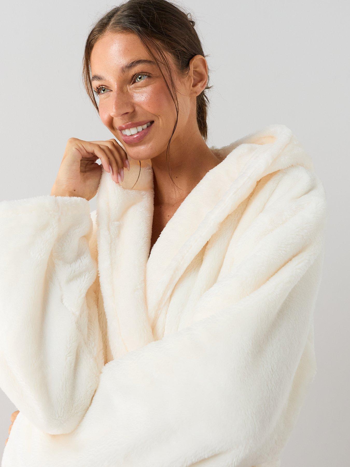 Image 6 of 7 of The Very Collection Wellsoft Longline Hooded Dressing Gown - Cream