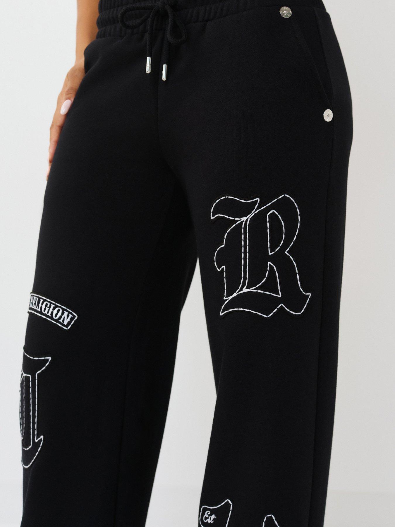true-religion-applique-straight-leg-pantoutfit