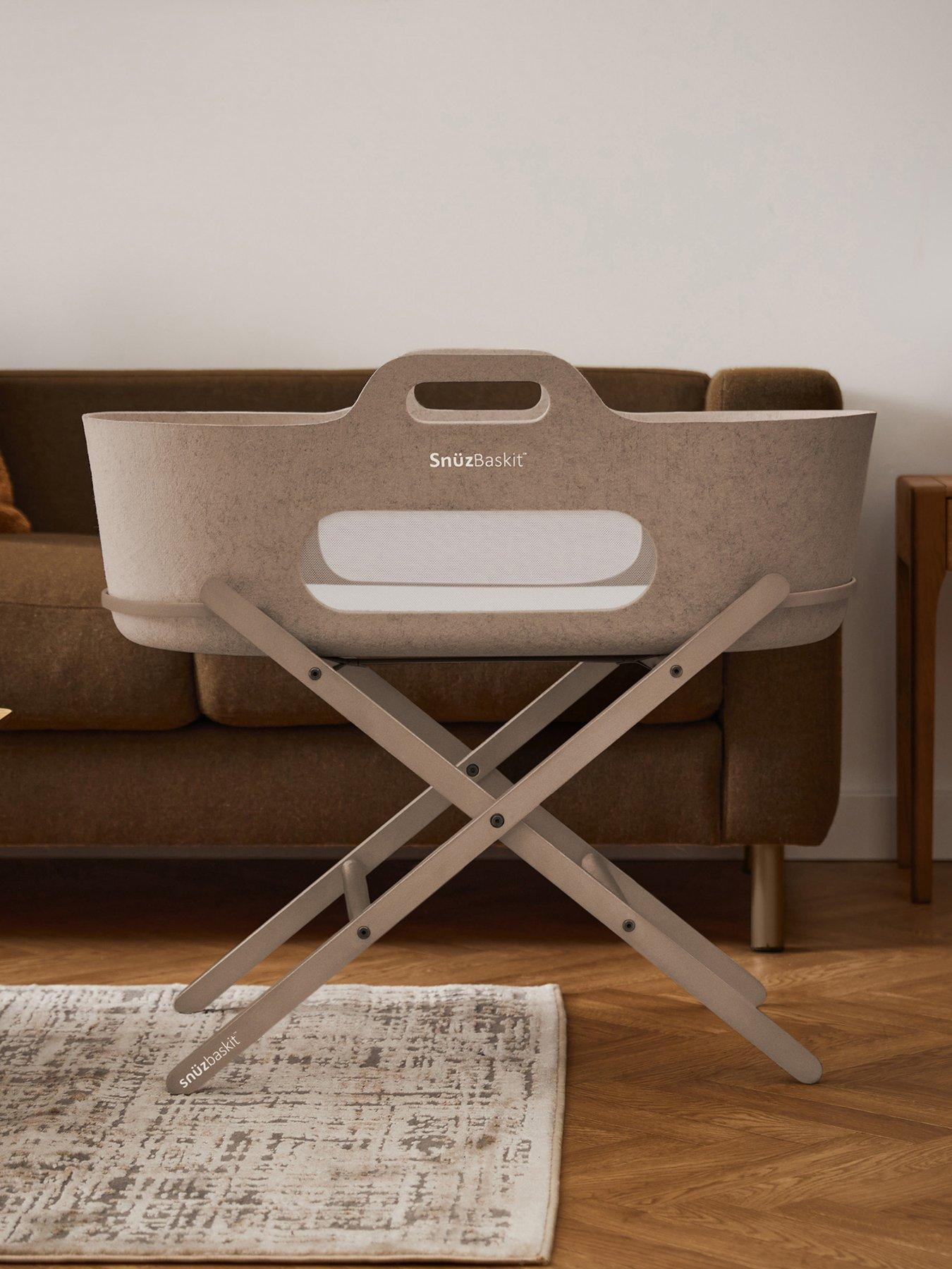 snuz-snuzbaskit-moses-basket-mochafront