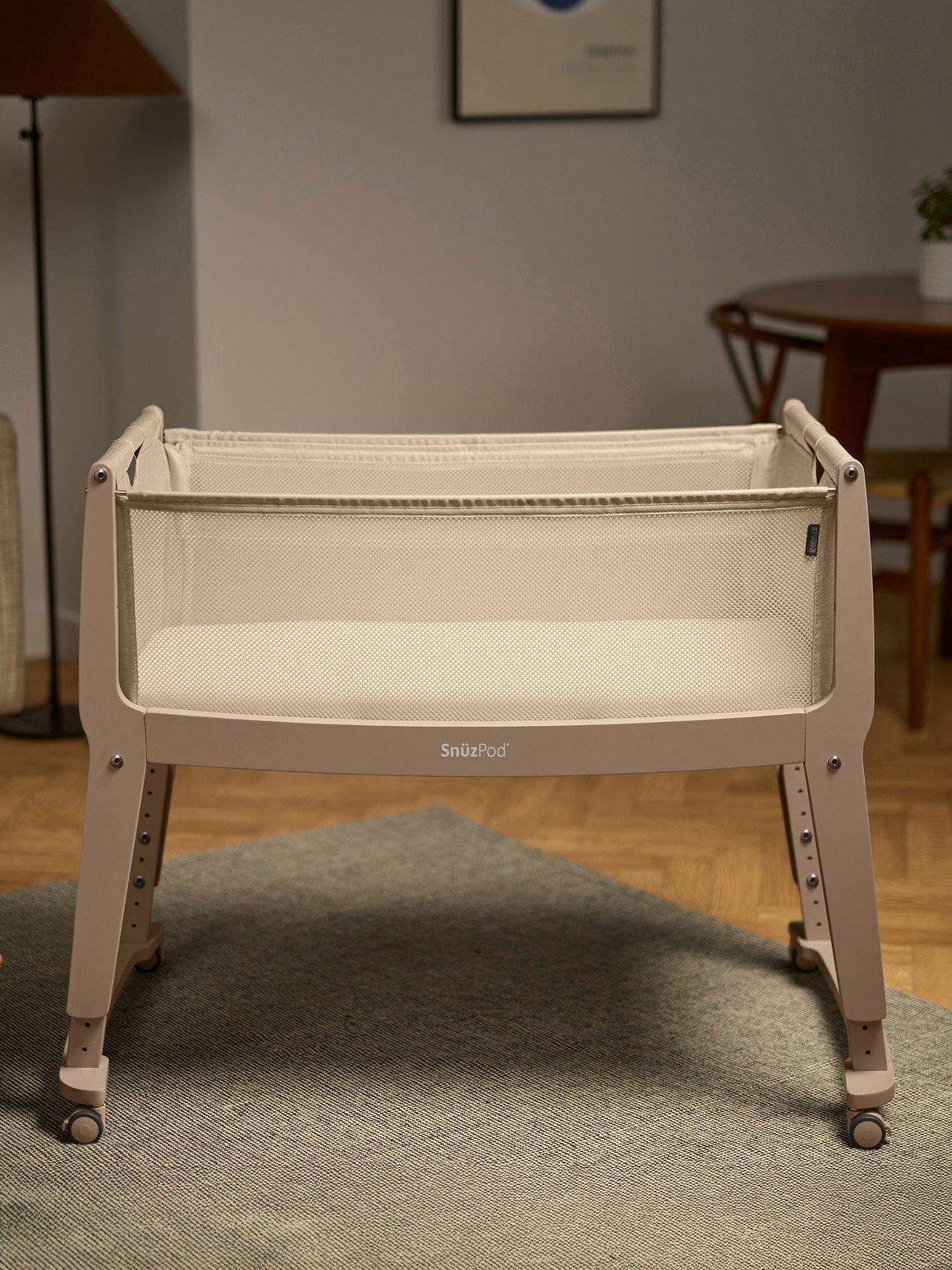 Image 3 of 6 of Snuz SnuzPod Studio Bedside Crib - Mocha