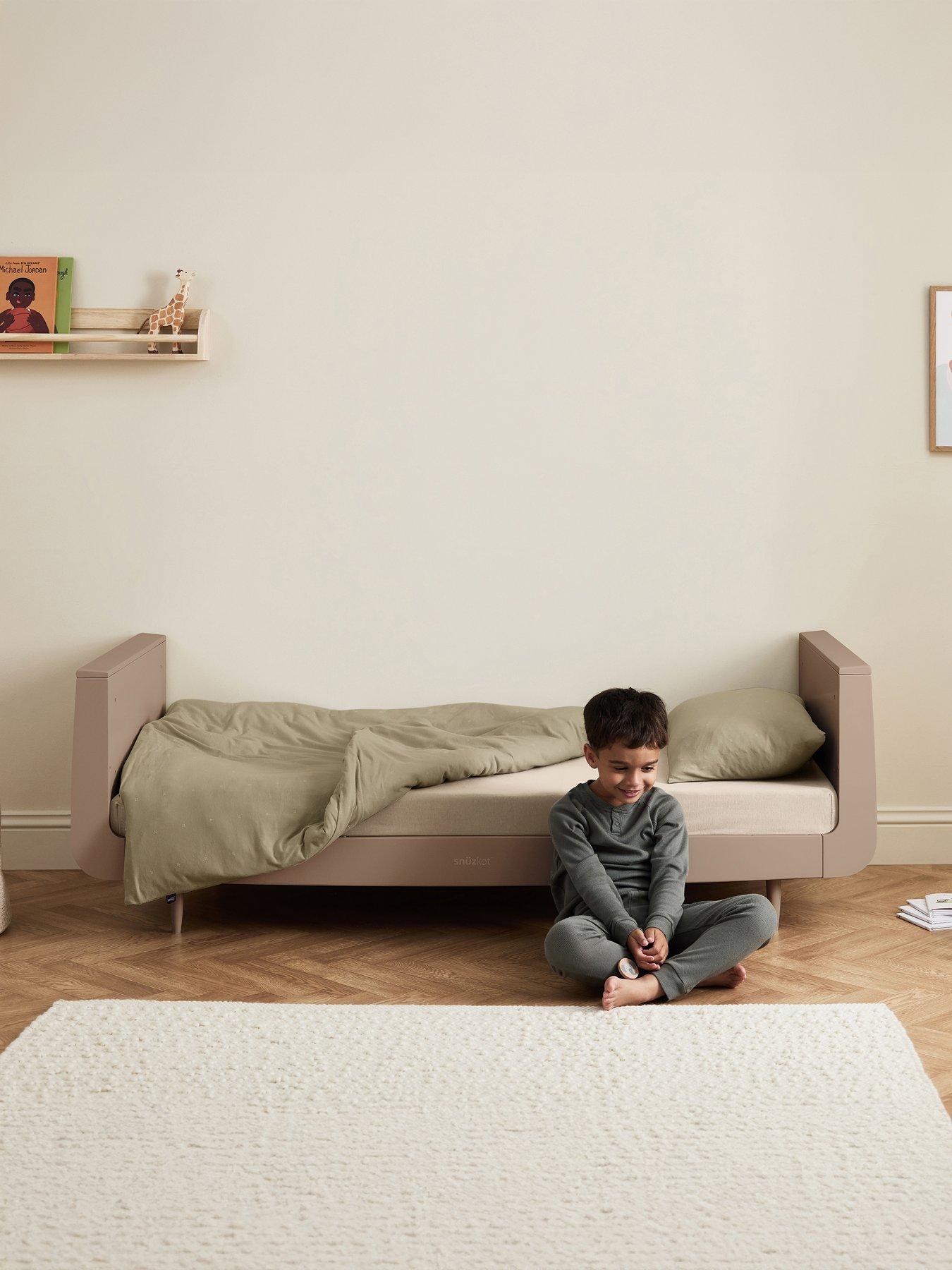 snuz-snuzkot-skandi-cot-bed-mochadetail