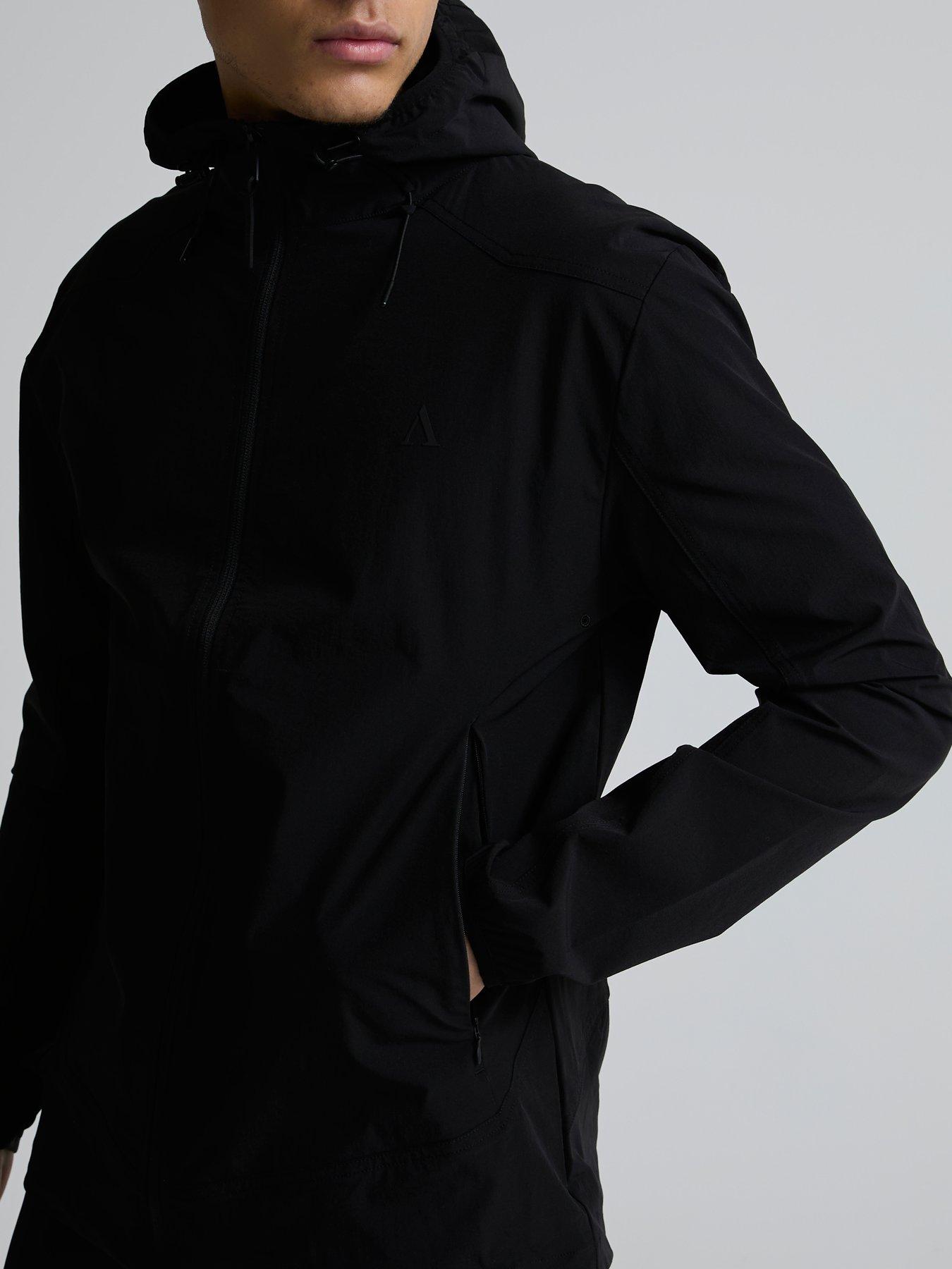 alessandro-zavetti-vetito-tracksuit-blackoutfit