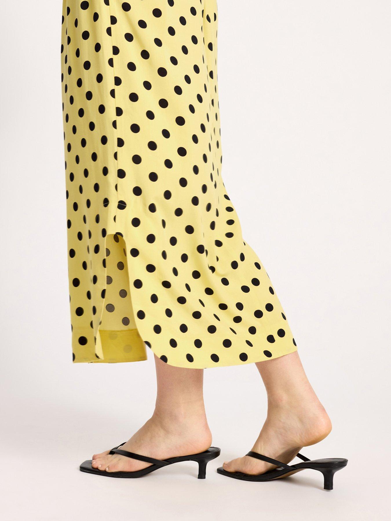 albaray-iconic-spot-dress-yellowoutfit