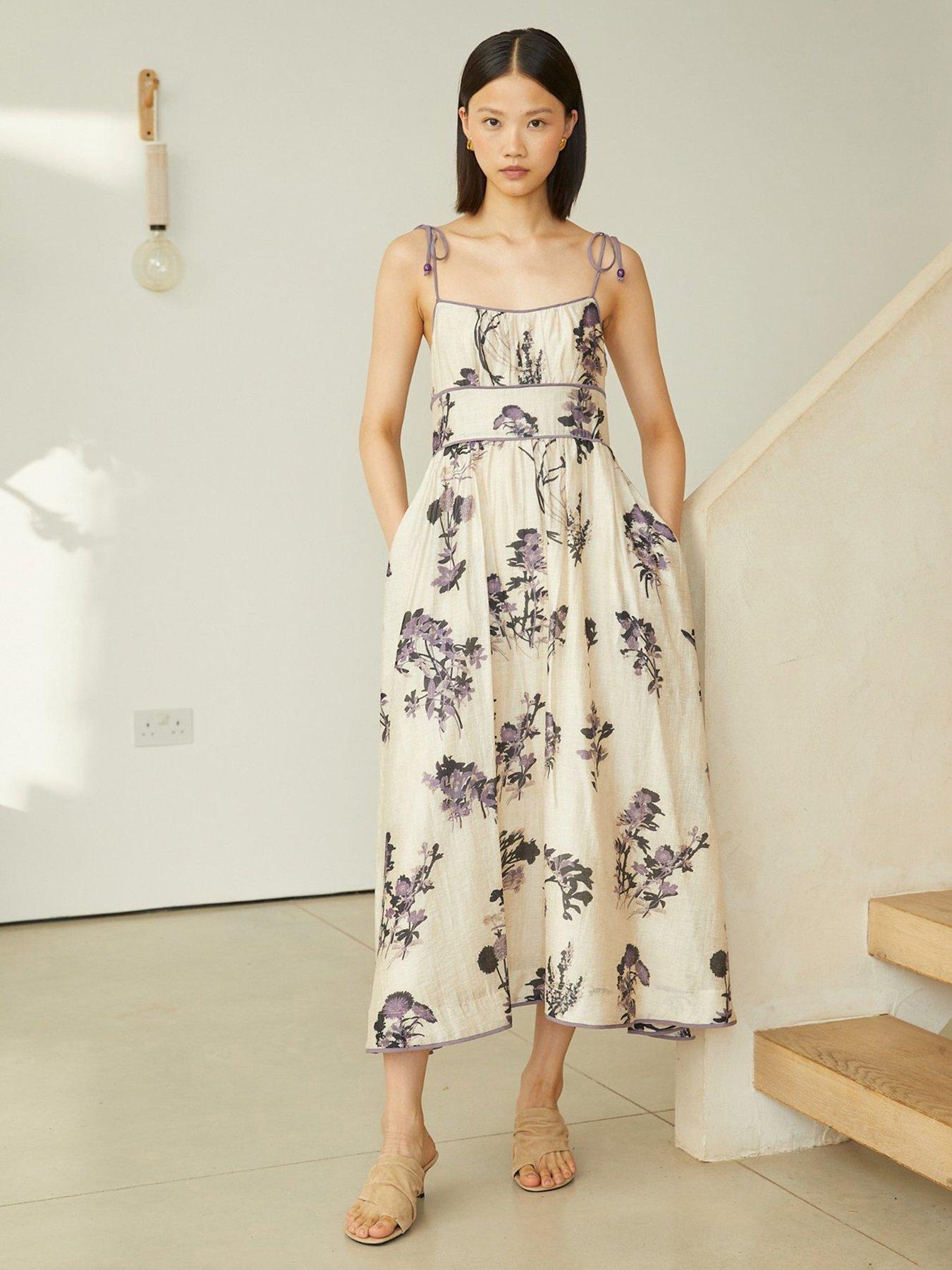 Jovanna Yessica Floral Midi Dress  - Floral