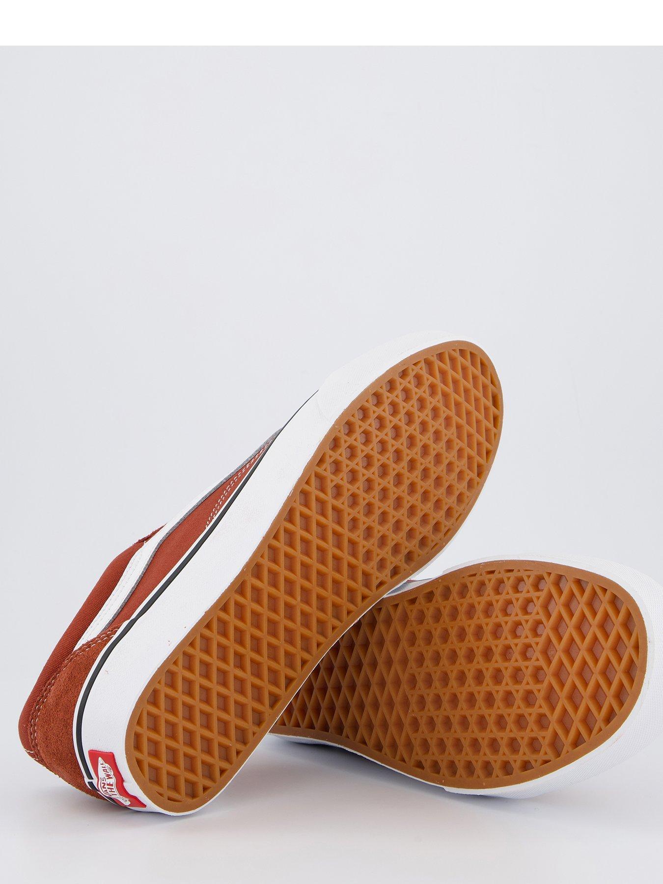 Image 4 of 7 of Vans Unisex Old Skool&nbsp;Trainers - Brown
