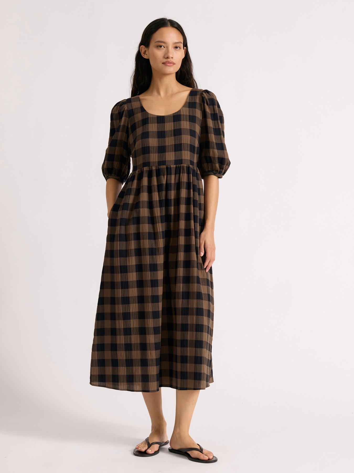 albaray-chocolate-gingham-iconic-dressdetail
