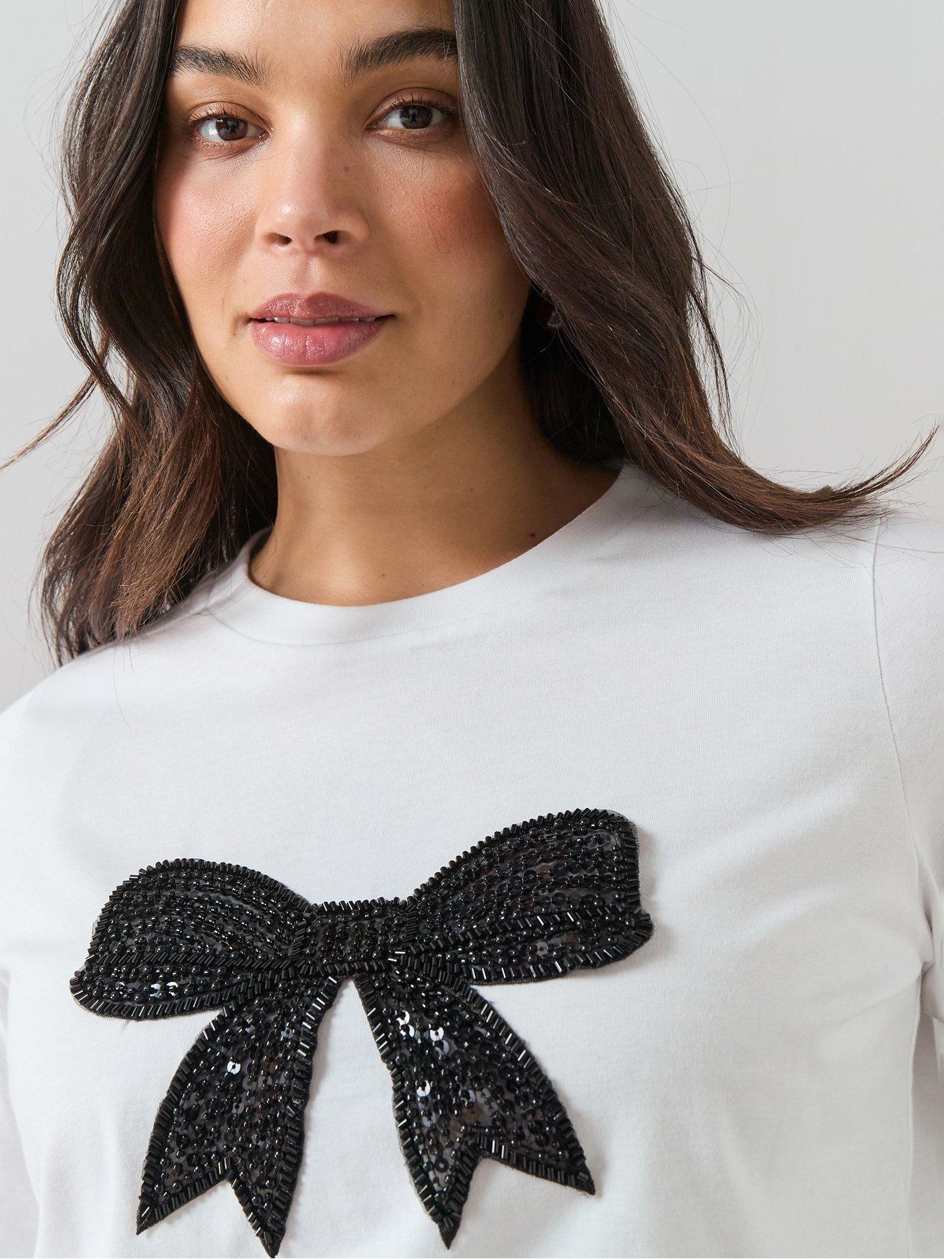 Image 6 of 7 of The Very Collection Curve Bow Embellished T-Shirt - White