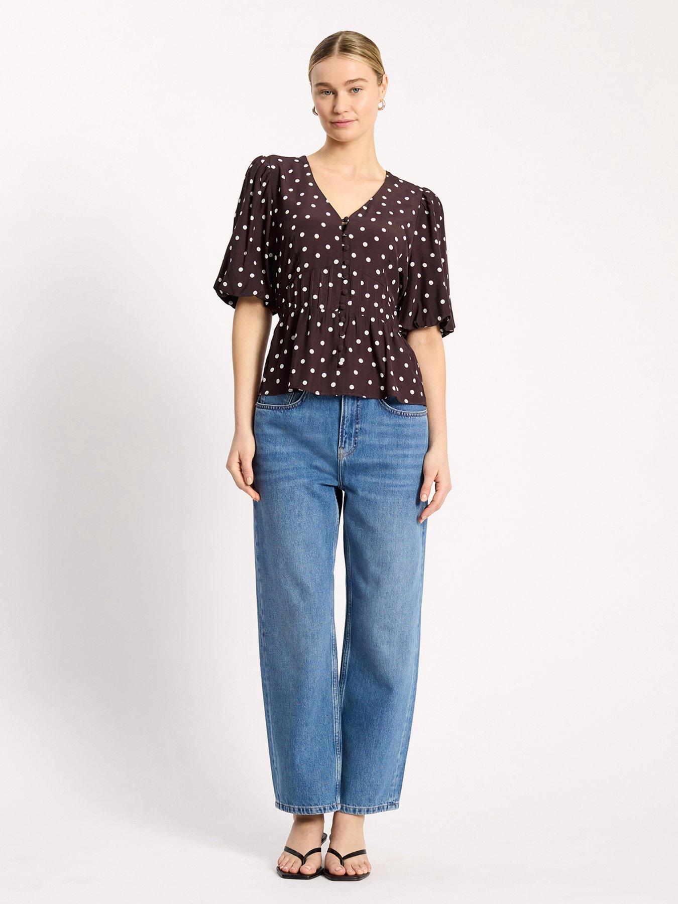 albaray-spot-print-v-neck-top-chocolateoutfit