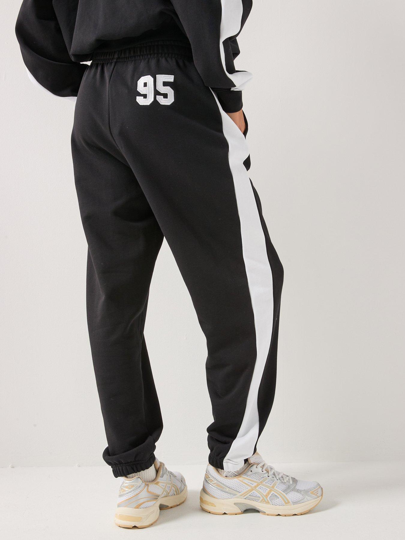 juicy-couture-college-crest-cuffed-trackpantsstillFront