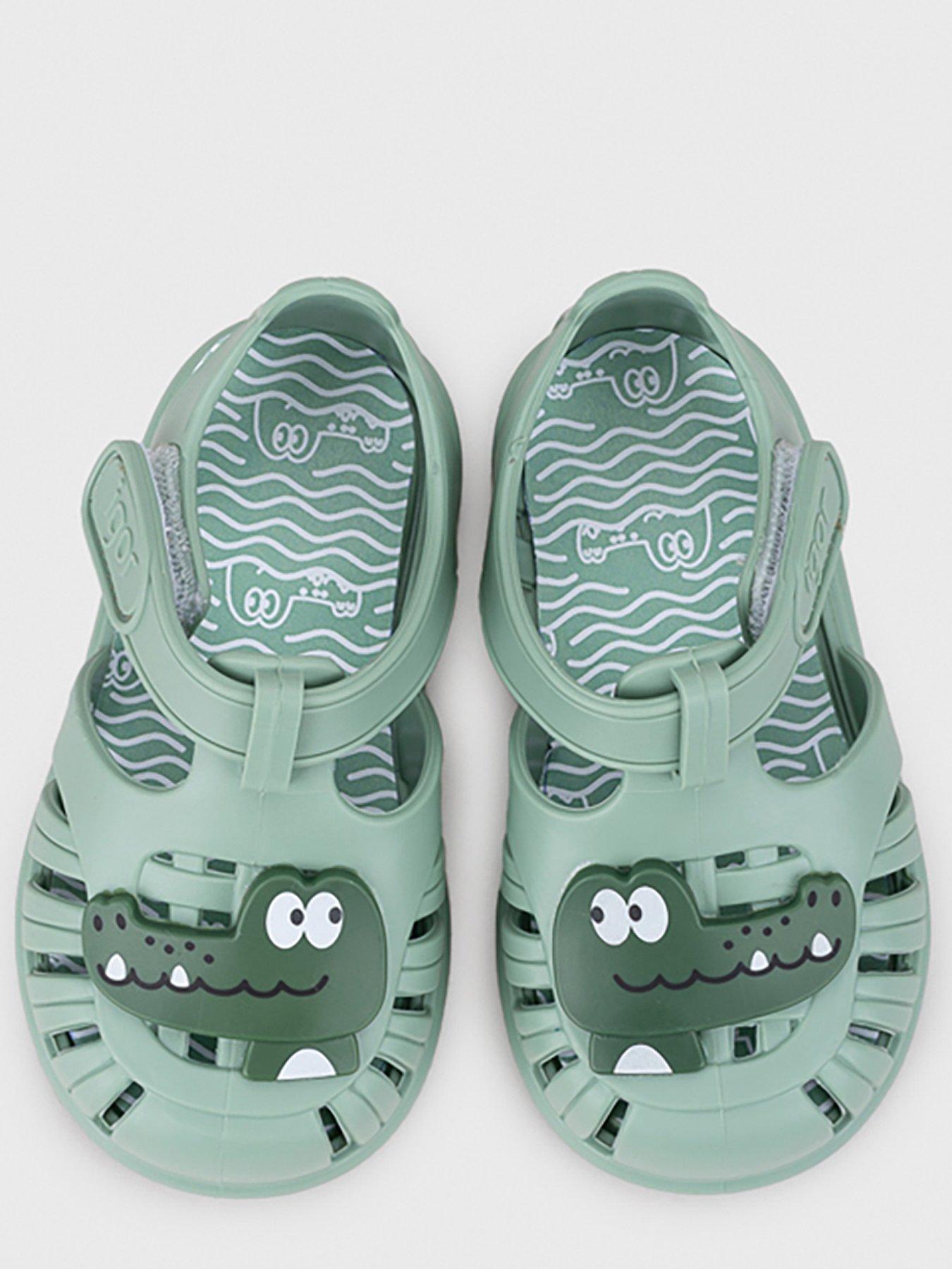 igor-tobby-croco-sandal-greenoutfit