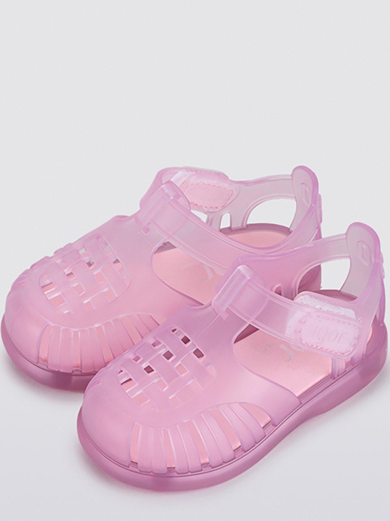 igor-tobby-rosa-sandal-pinkoutfit