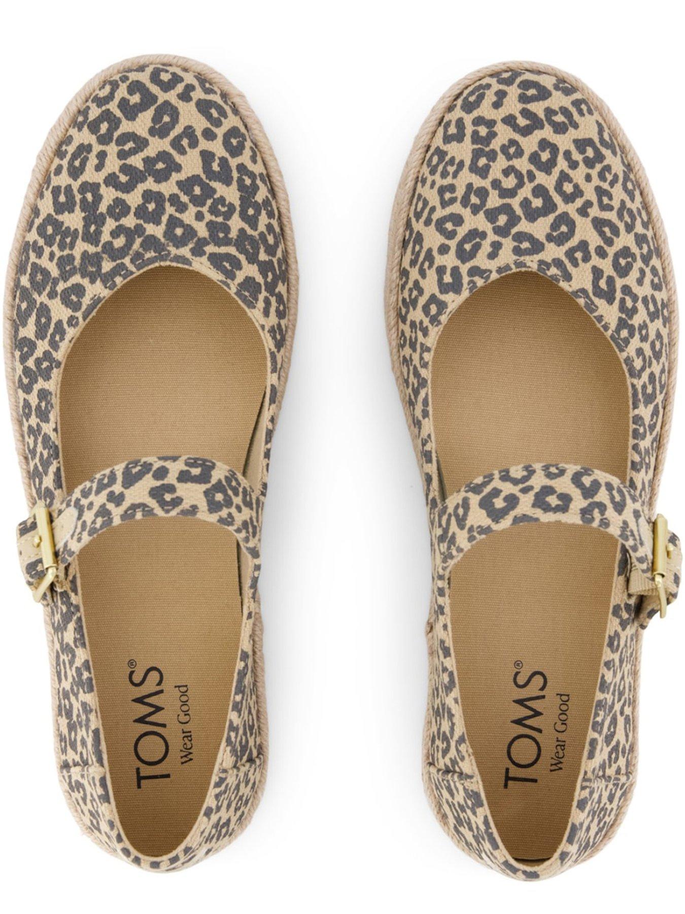 toms-carolina-mary-janeoutfit