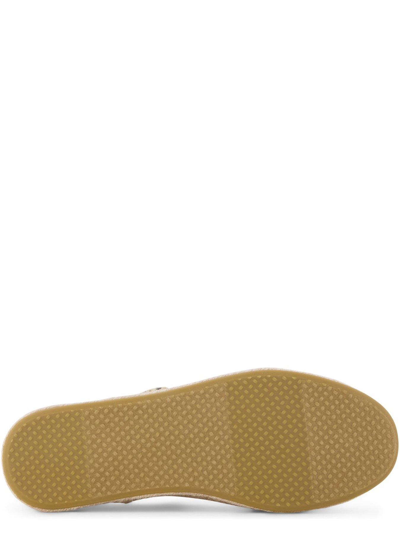 toms-carolina-mary-janedetail