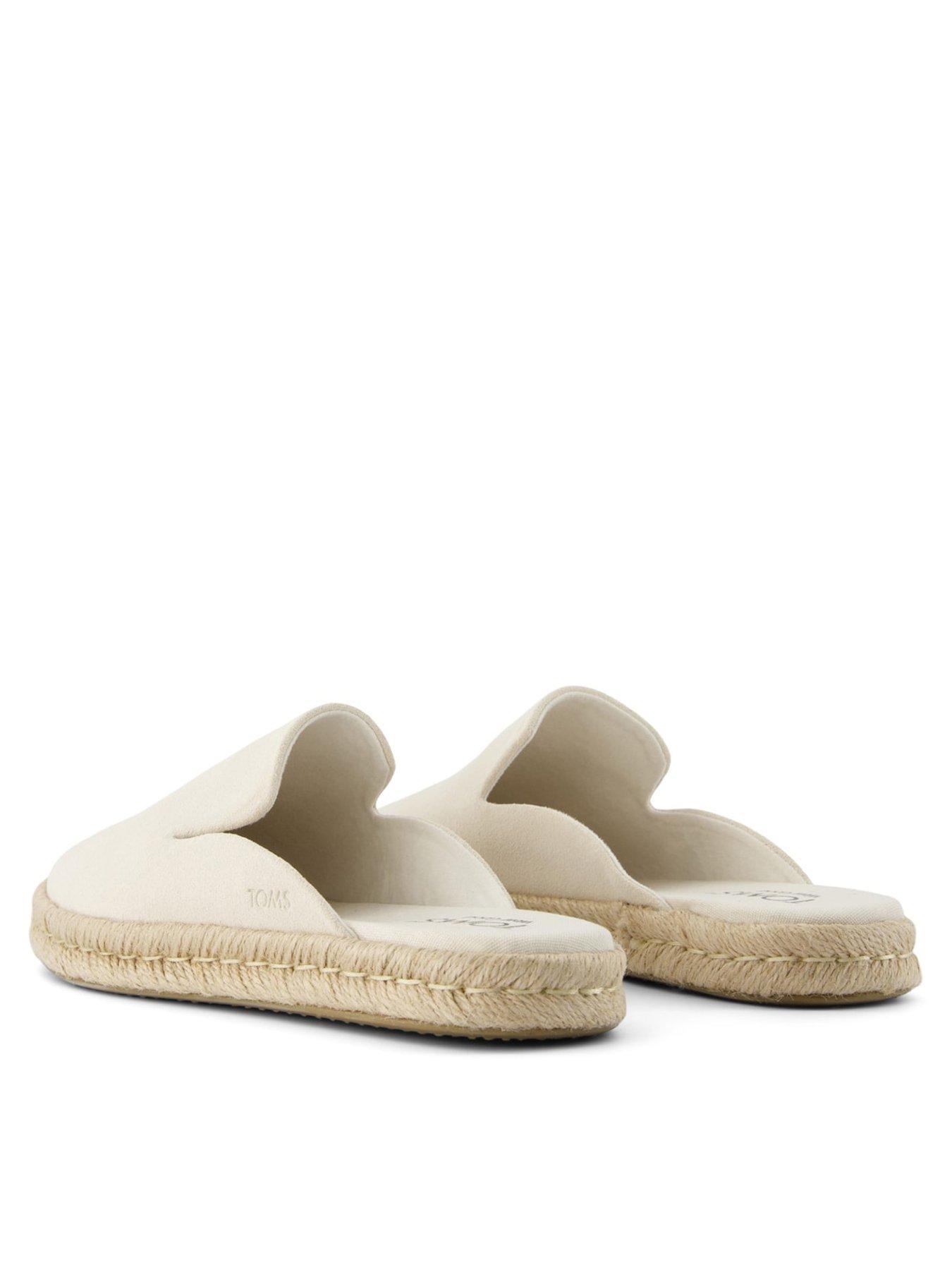 toms-santiago-muleback