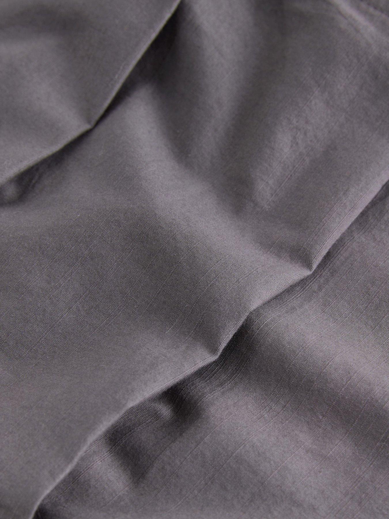 smallsaints-boys-woven-cargo-trousers-greydetail