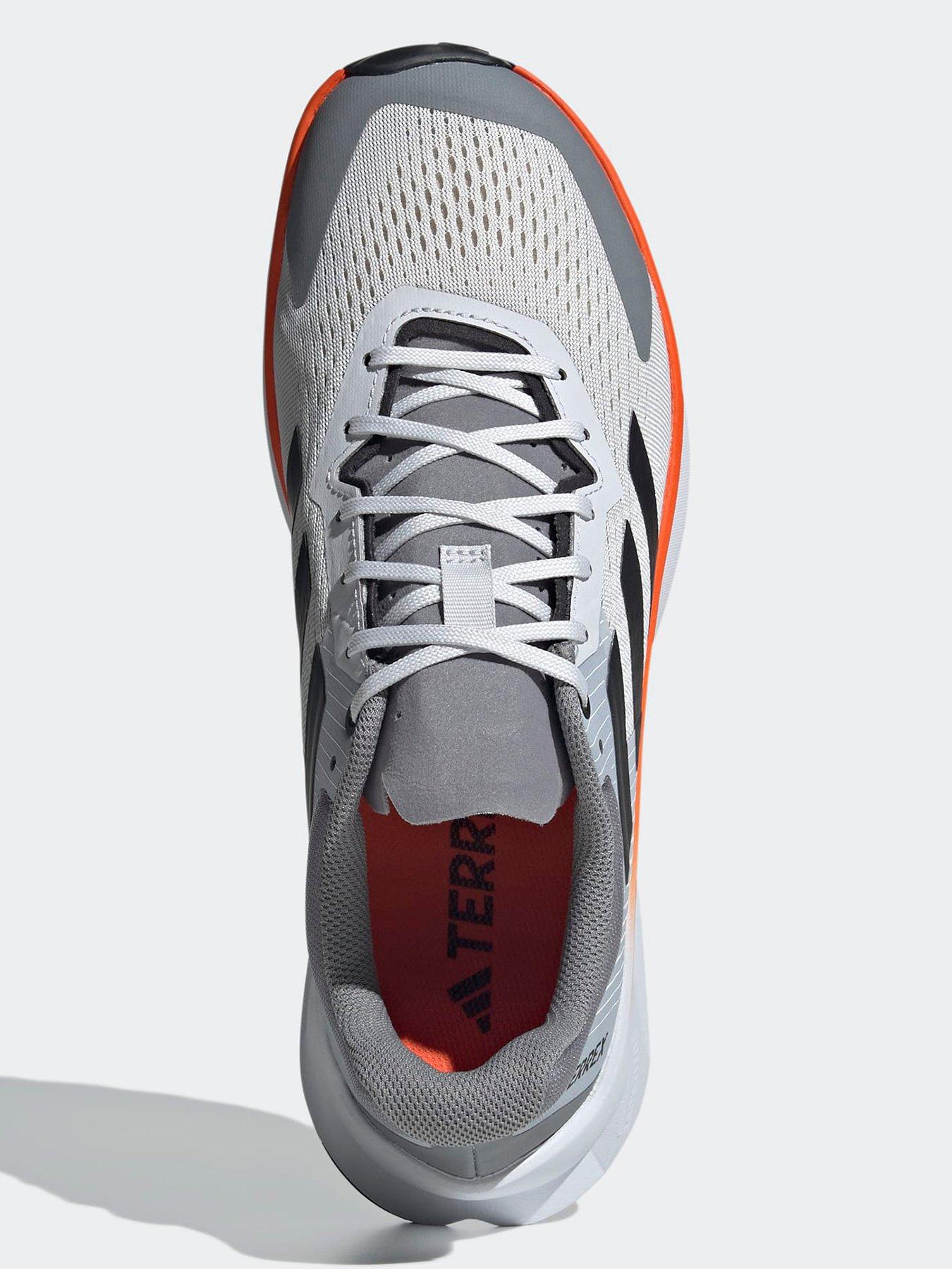 adidas-terrex-mens-trail-running-soulstride-flow-trainers-greyoutfit