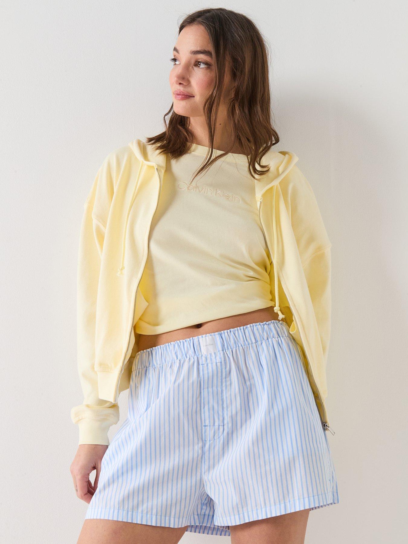 calvin-klein-covered-poplin-striped-shorts-blueoutfit