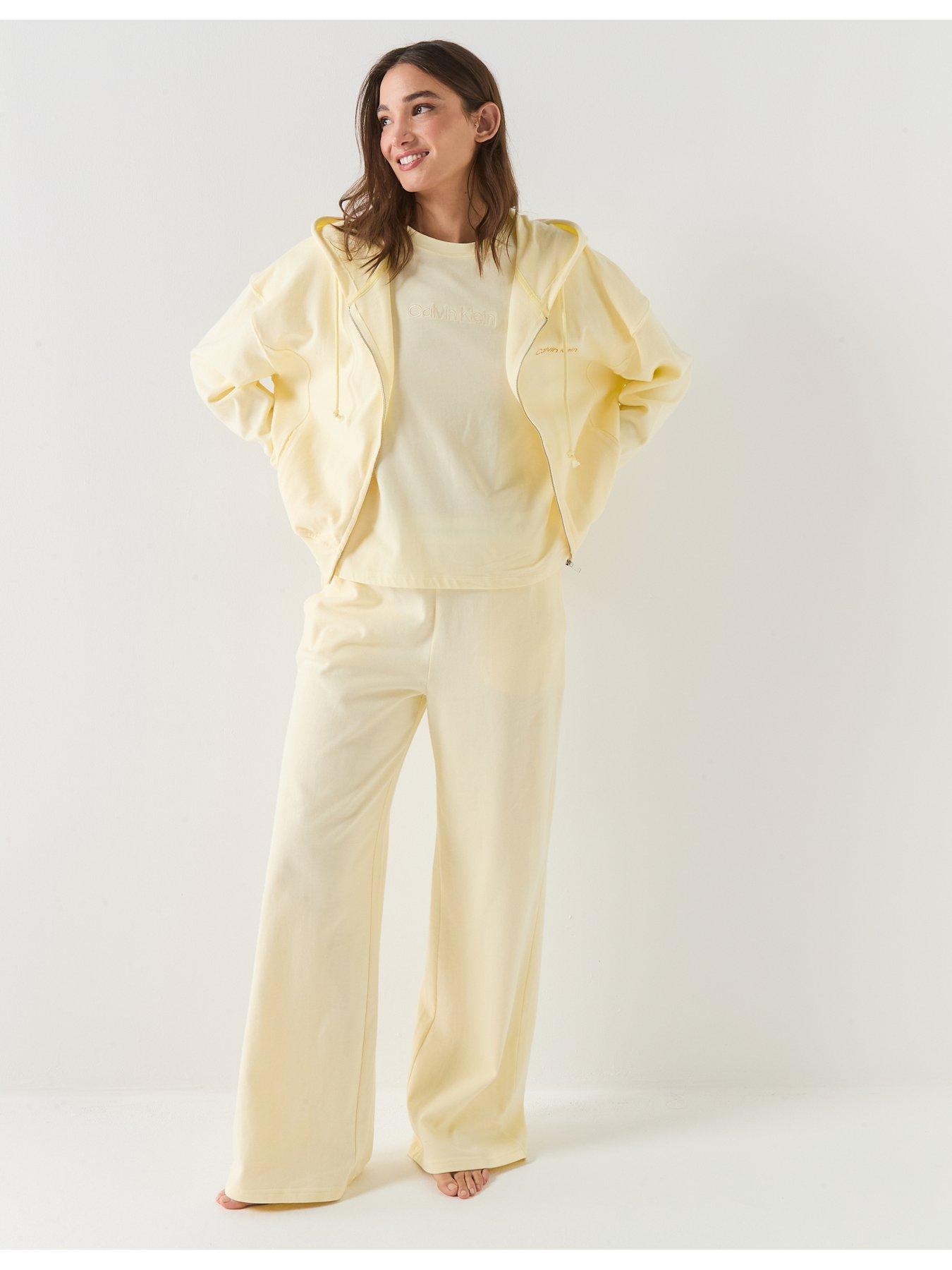calvin-klein-relaxed-t-shirt-yellowback