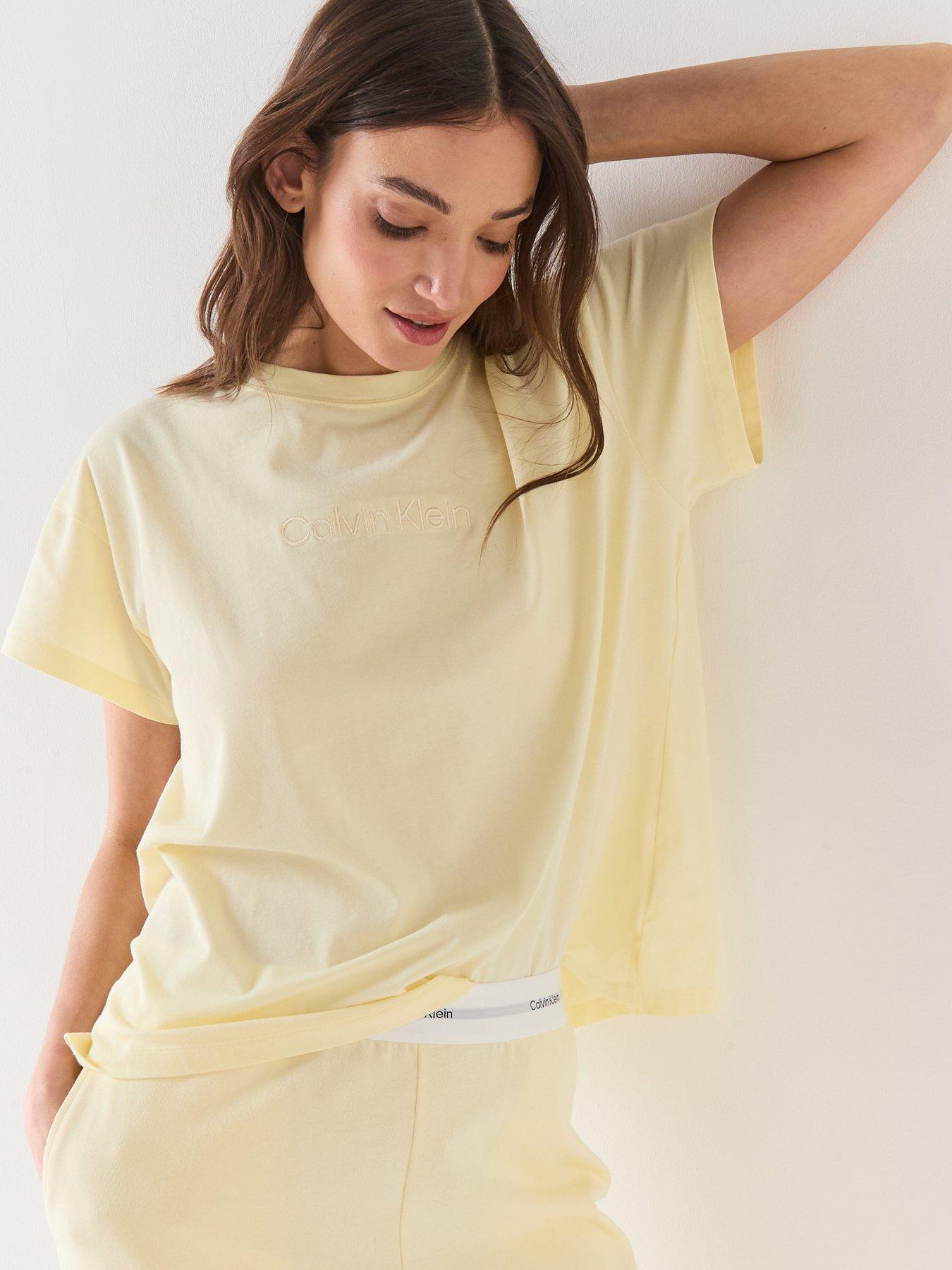 calvin-klein-relaxed-t-shirt-yellowdetail
