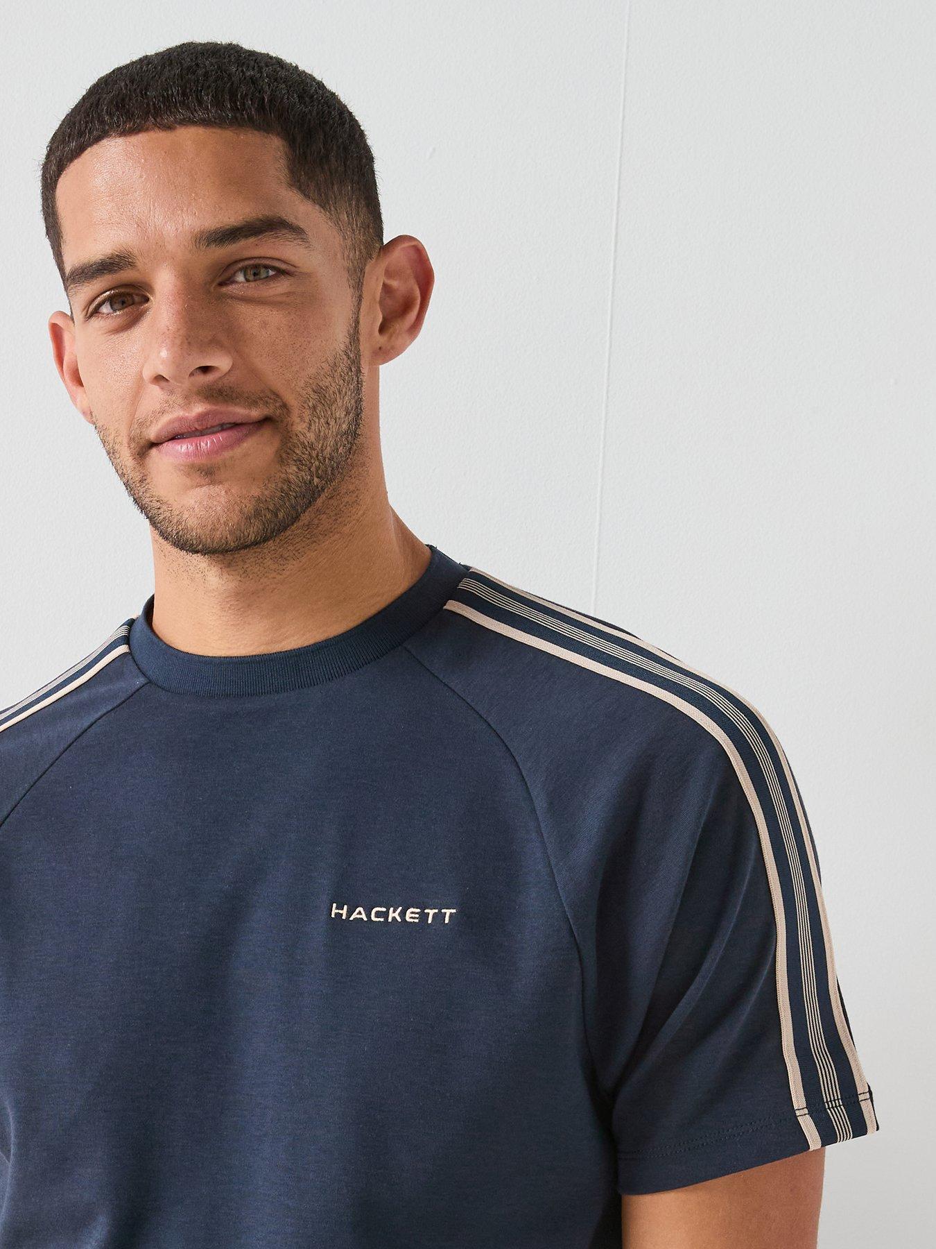 hackett-sport-retro-tape-t-shirt-navyoutfit