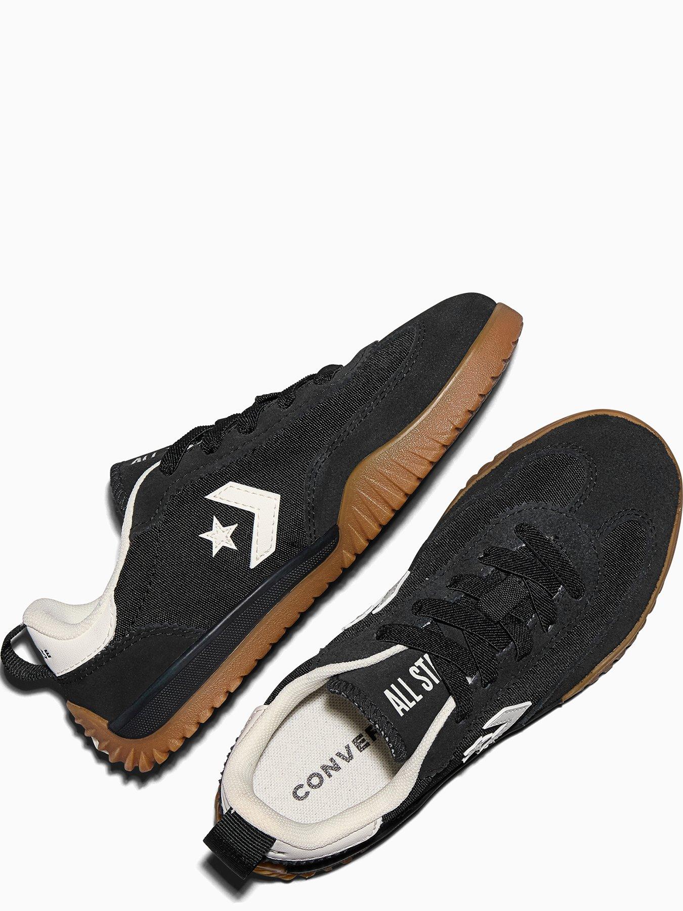 converse-kids-run-star-trainers-blackoutfit