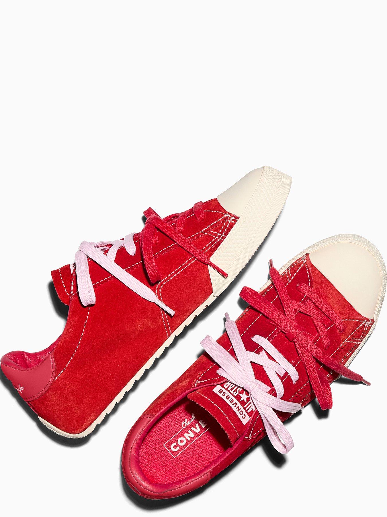 converse-womens-chuck-taylor-lo-trainers-redoutfit